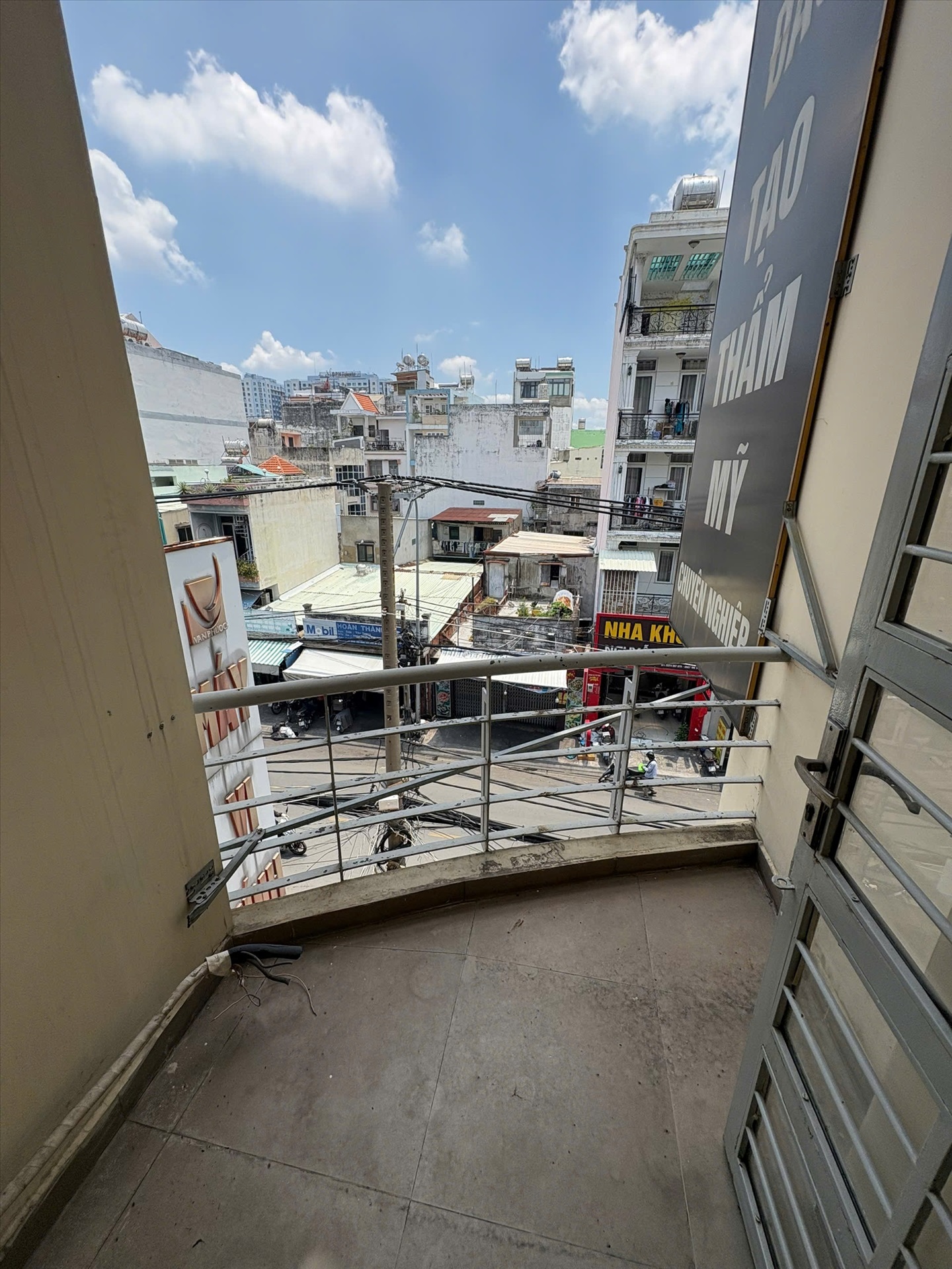 Phòng trọ Studio 30m2 tại AV House Bùi Đình Túy - Bình Thạnh - Ban công