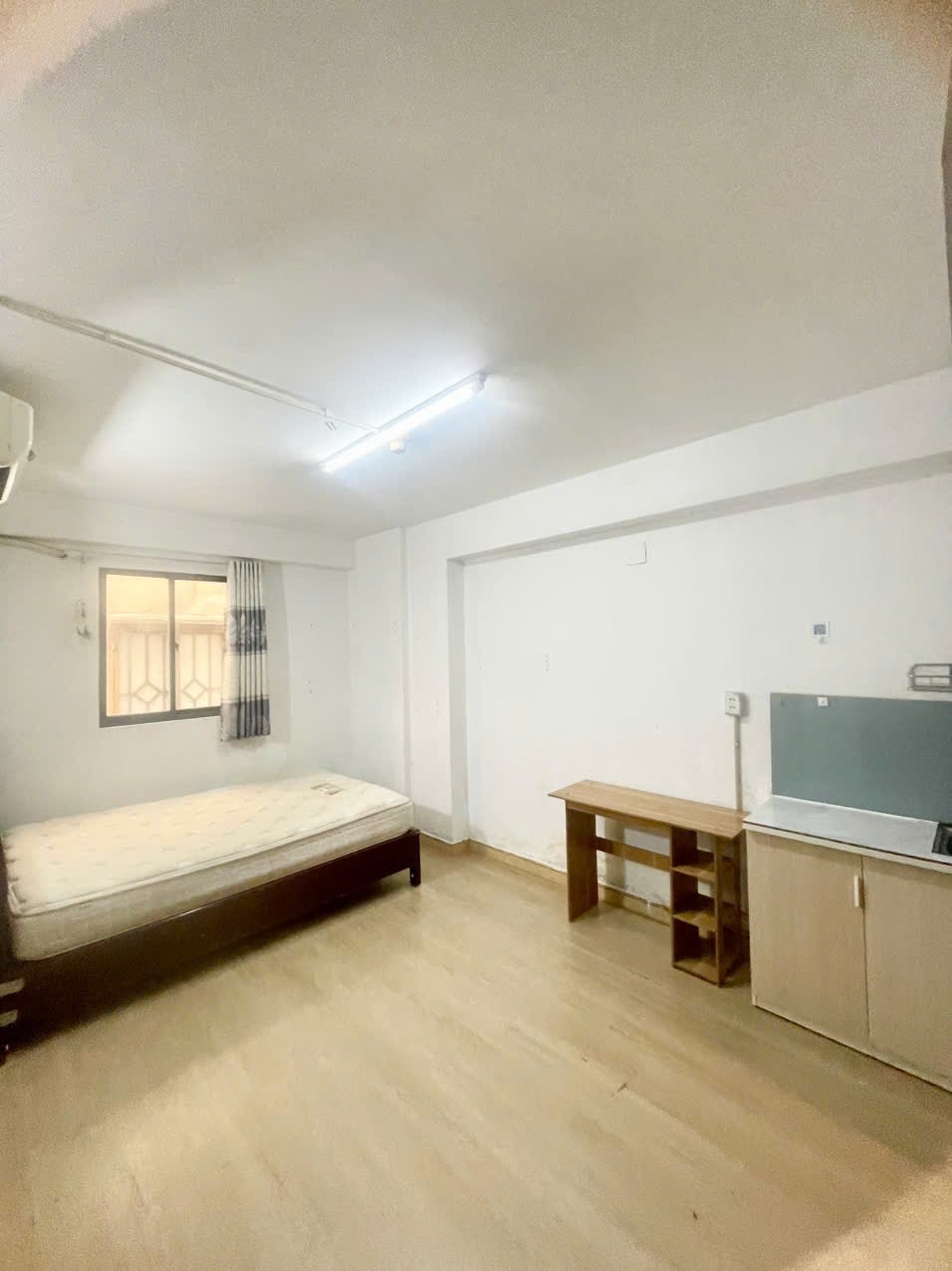 Phòng trọ AT Home Hoàng Văn Thụ - Tân Bình - Phòng (*)