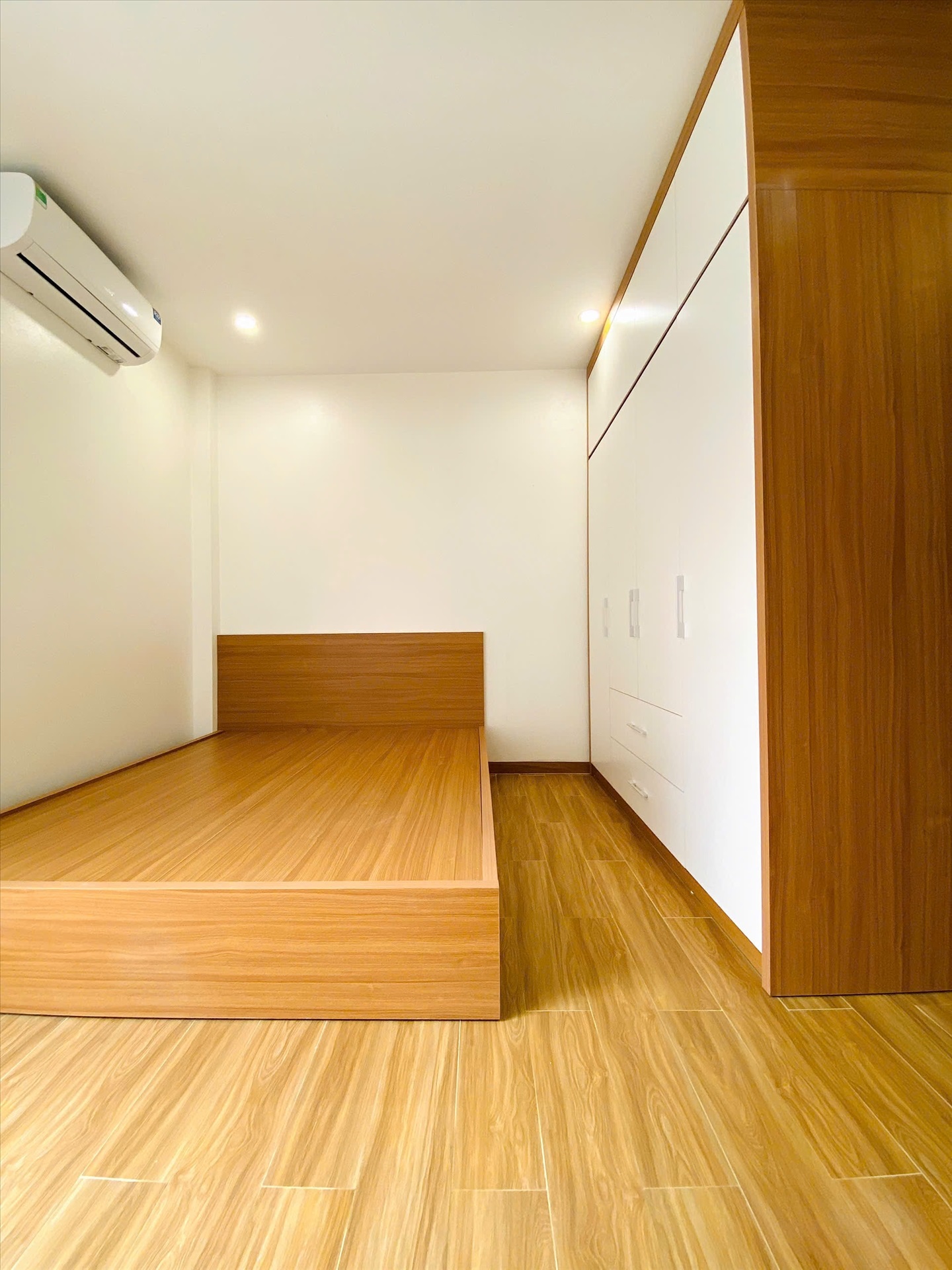 Phòng trọ DN House Nguyễn Khang - Cầu Giấy - Phòng (*)