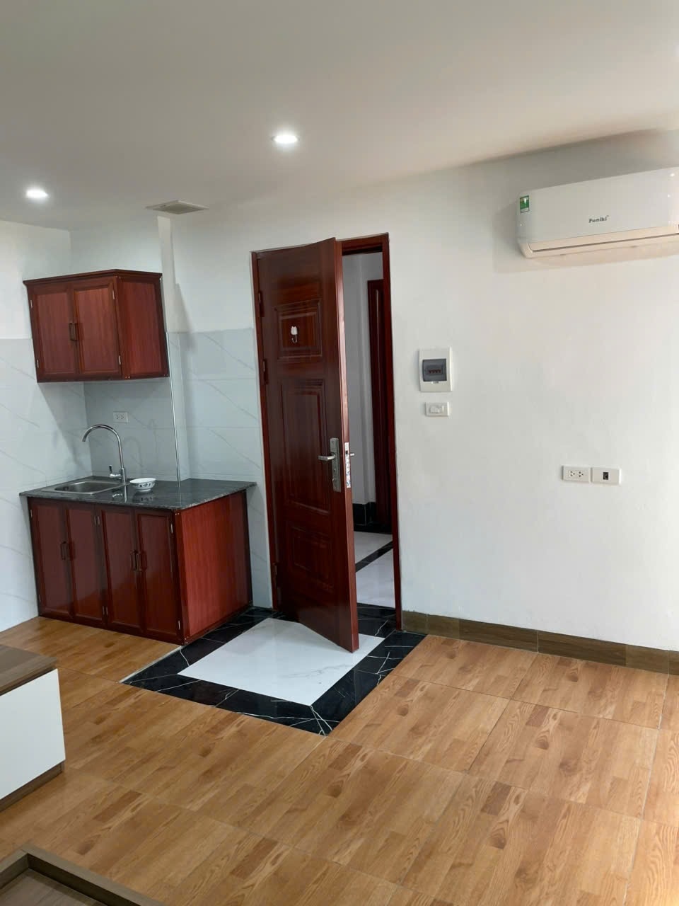 Phòng trọ DP House Trung Kính - Cầu Giấy - Phòng (*)