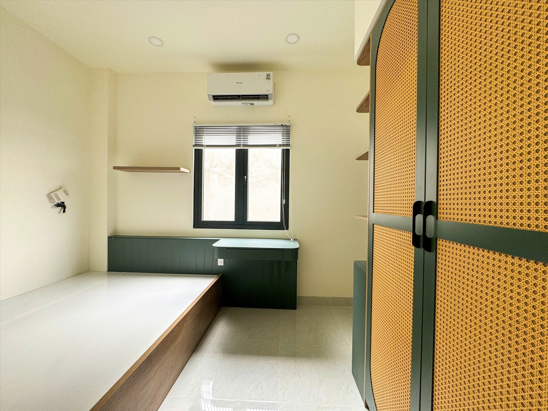 Phòng trọ Bình Minh House Bình Lợi - Bình Thạnh - Phòng (*)
