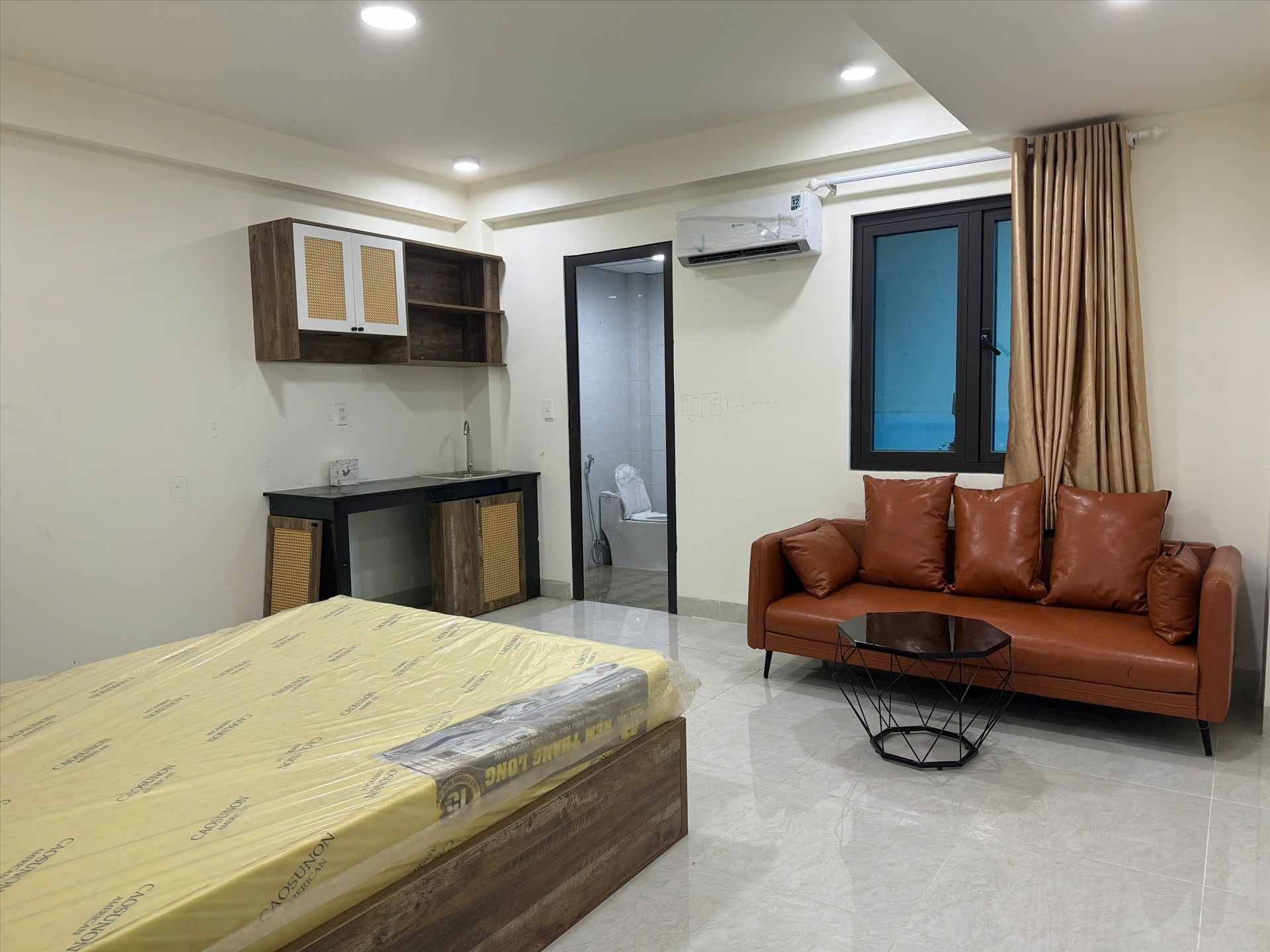 Phòng trọ Bình Minh House Bình Lợi - Bình Thạnh - Phòng (*)