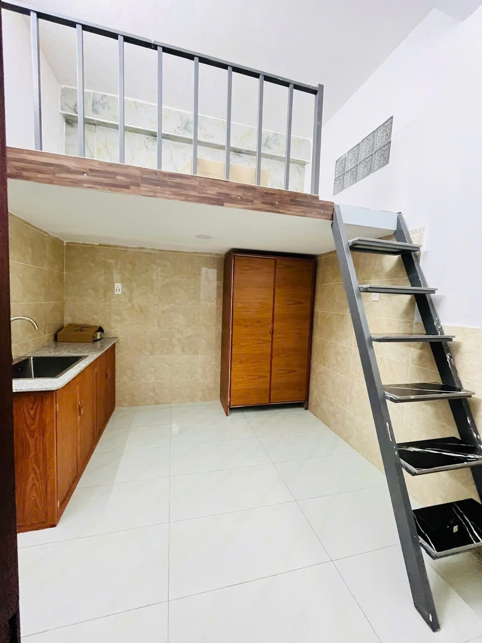 Phòng trọ Duplex 25m2 tại TT House Quốc lộ 13 - Bình Thạnh - Phòng khách