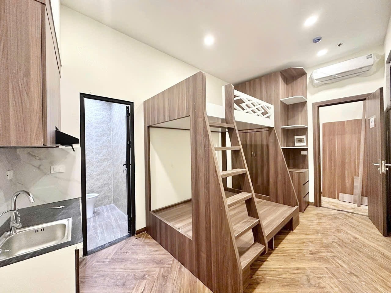 Phòng trọ TT Apartment Hồ Tùng Mậu - Cầu Giấy - Phòng (*)