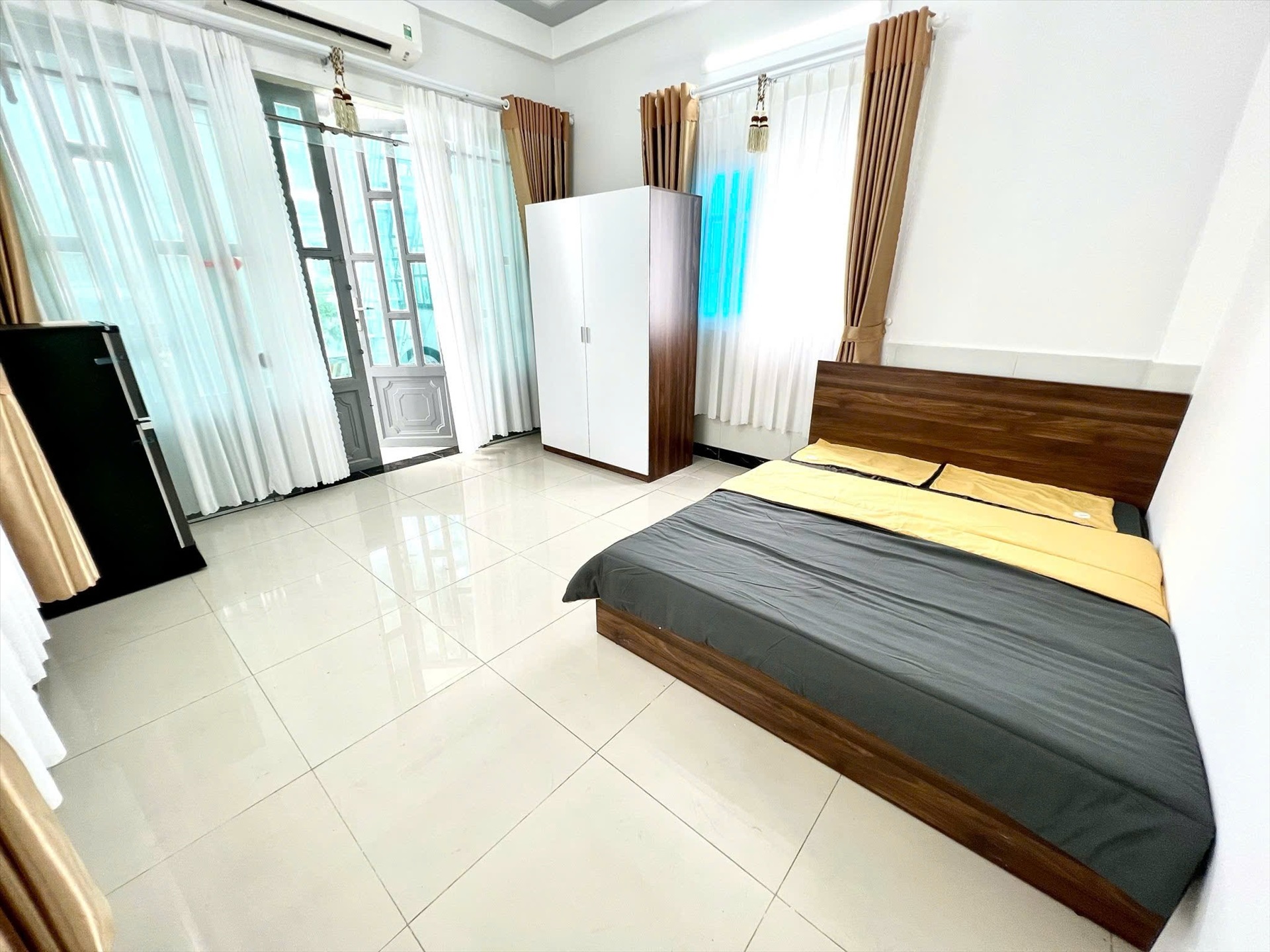 Phòng trọ KH Apartment Hoàng Hoa Thám - Bình Thạnh - Phòng (*)