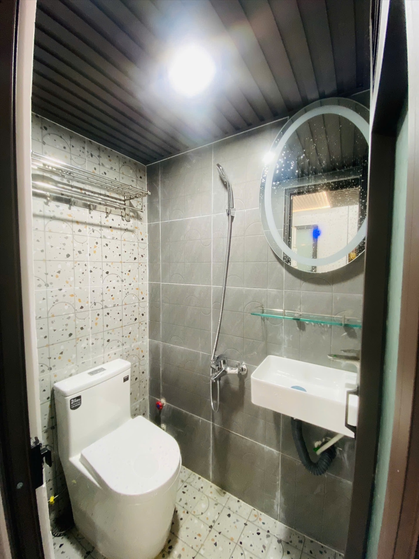 Phòng trọ Duplex 25m2 tại TH House Xô Viết Nghệ Tĩnh - Bình Thạnh - Phòng tắm