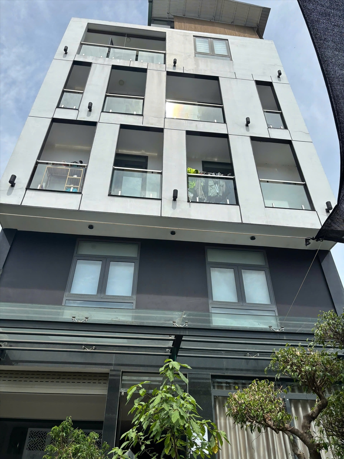 Phòng trọ CT House Trần Não - Thủ Đức - Toàn cảnh tòa nhà (*)