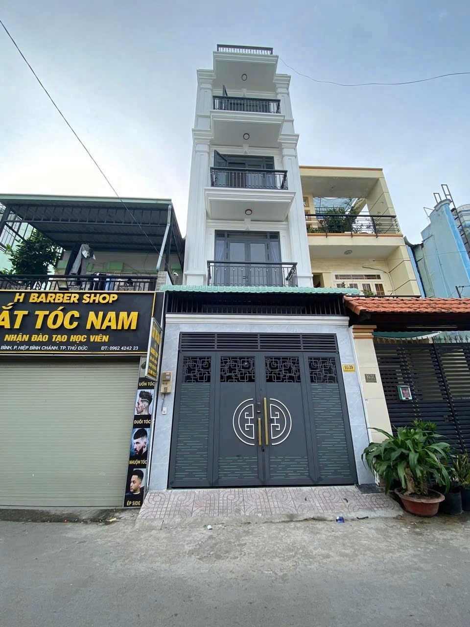 Phòng trọ CH House Hiệp Bình - Thủ Đức - Toàn cảnh tòa nhà (*)