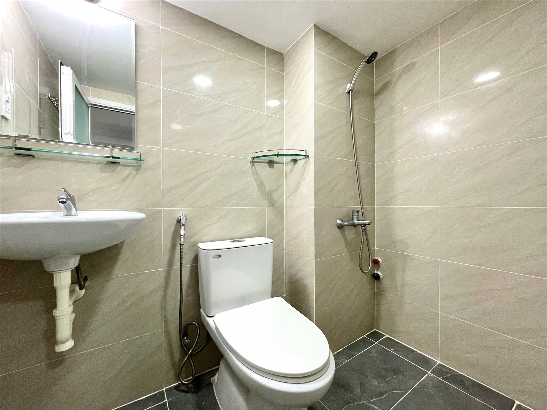 Phòng trọ Duplex 25m2 tại CT Home Nguyễn Văn Công - Gò Vấp - Phòng tắm
