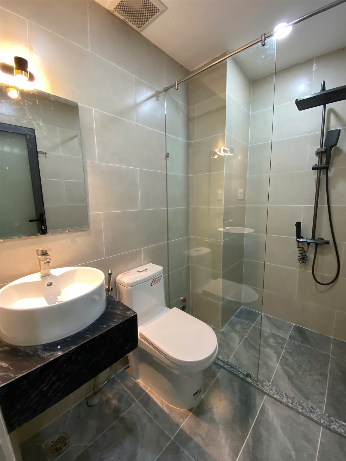 Phòng trọ 1 Phòng ngủ 35m2 tại AM Home Phó Đức Chính - Bình Thạnh - Phòng tắm