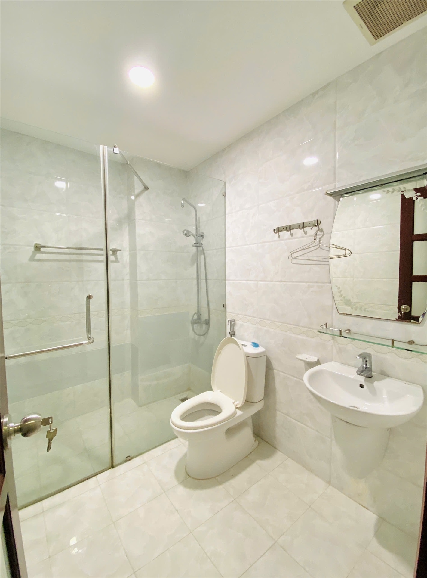 Phòng trọ 1 Phòng ngủ 35m2 tại LU Home Phùng Văn Cung - Phú Nhuận - Phòng tắm