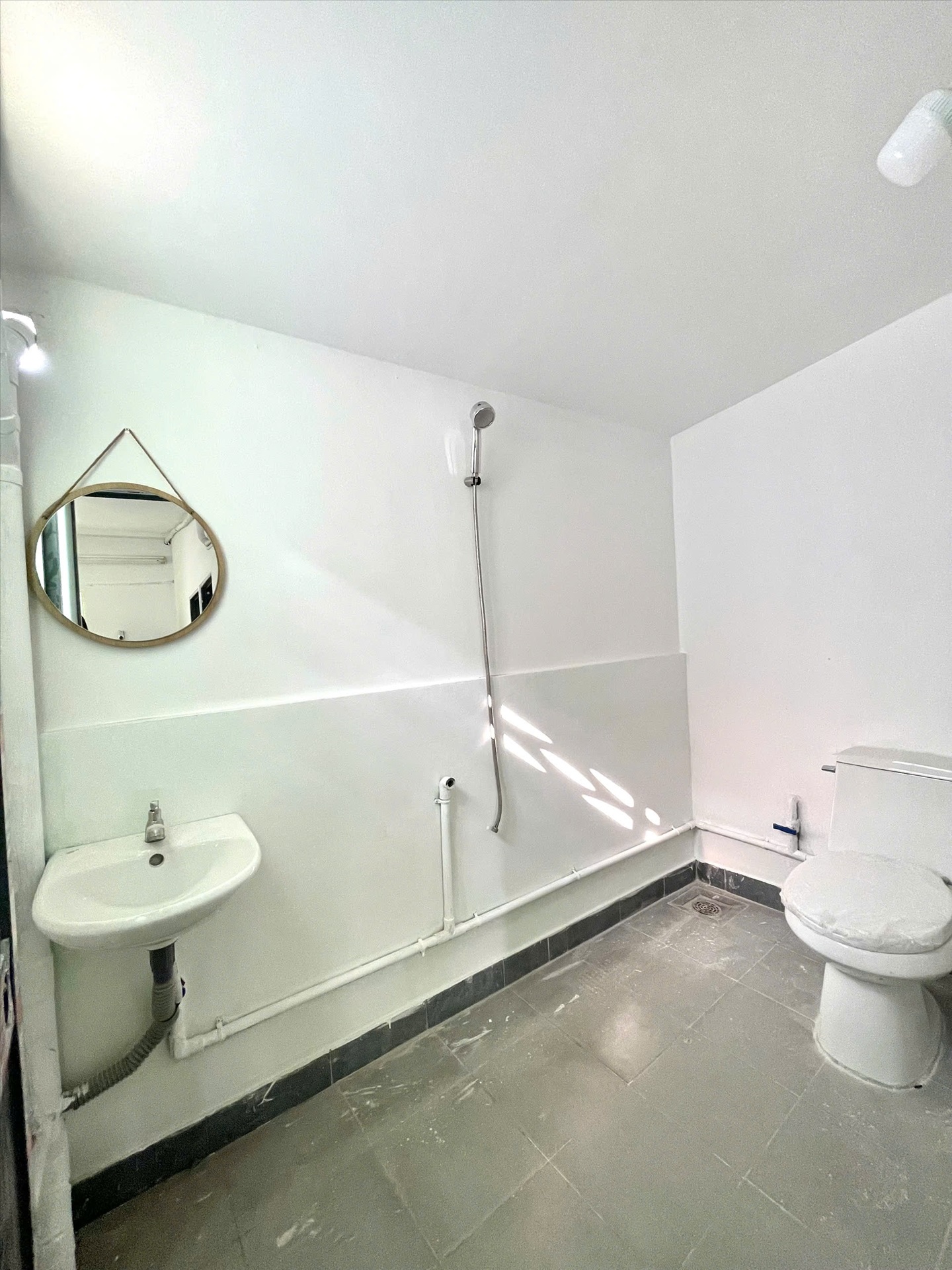 Phòng trọ 2 Phòng ngủ 70m2 tại AT Home Nguyễn Kiệm - Phú Nhuận - Phòng tắm