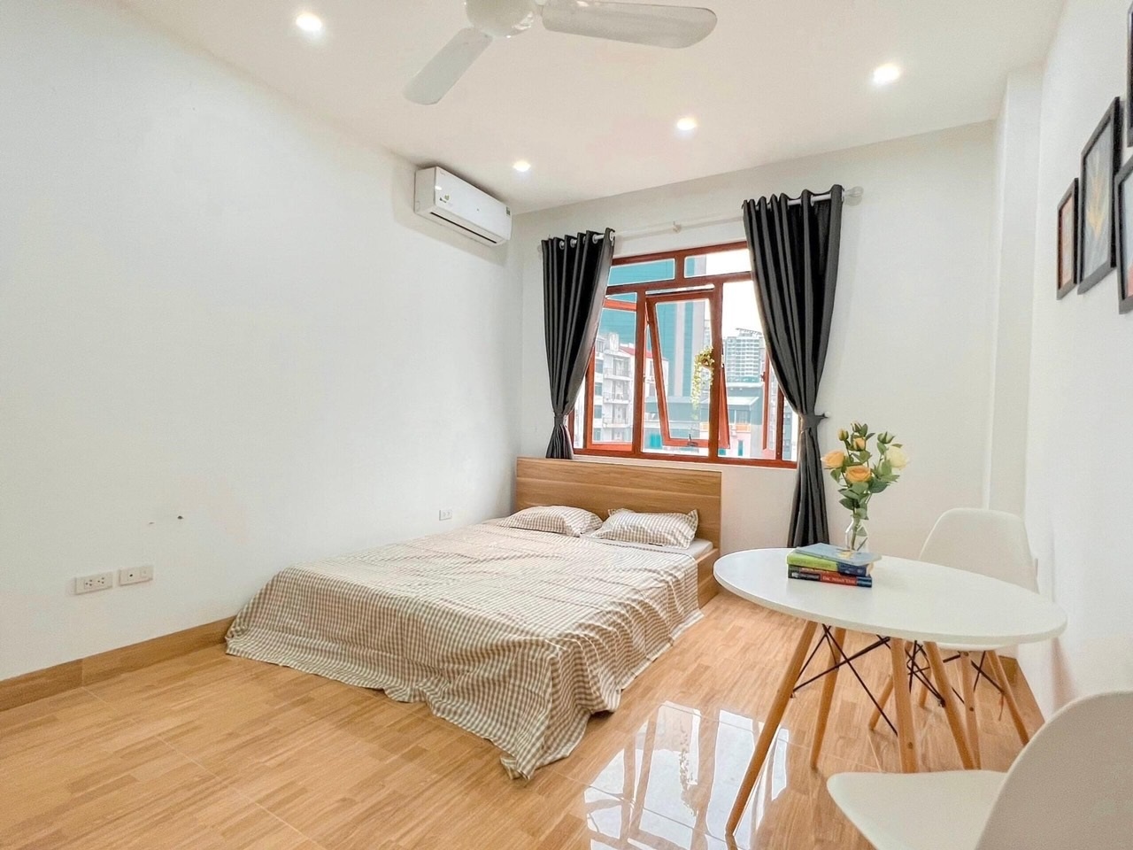 Phòng trọ AT Home Nguyễn Chánh - Cầu Giấy - Phòng (*)