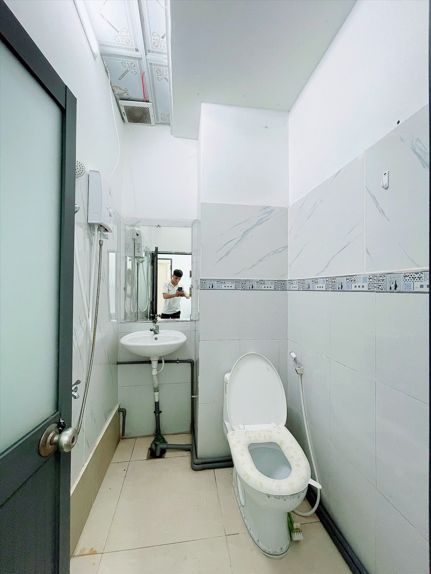 Phòng trọ Fam Home Tô Hiệu - Tân Phú - Phòng (*)