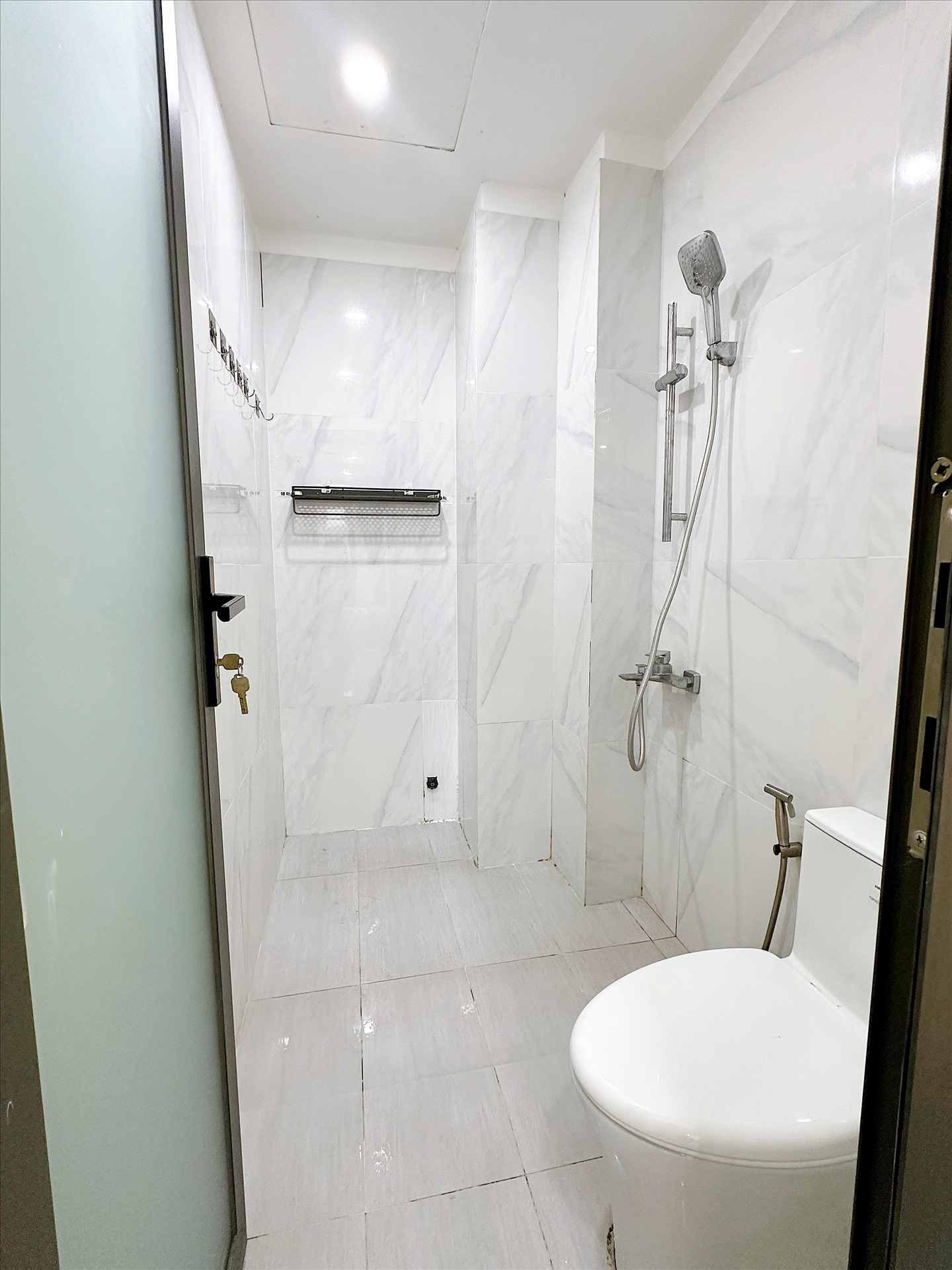 Phòng trọ Studio 35m2 tại Fam Home Ích Thiện - Tân Phú - Phòng tắm