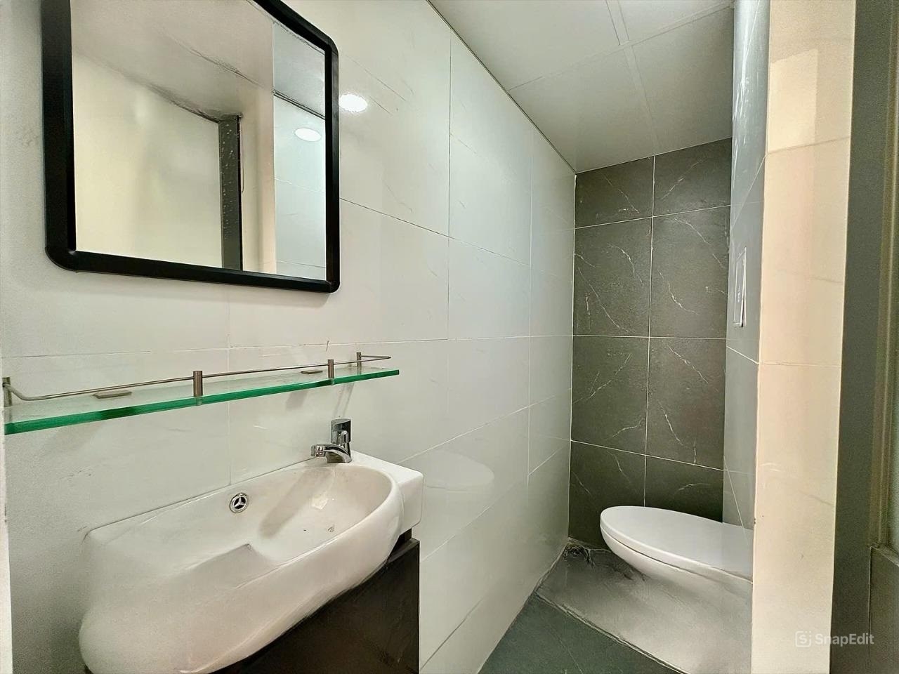 Phòng trọ Studio 28m2 tại AH Home Huỳnh Văn Nghệ - Tân Bình - Phòng tắm