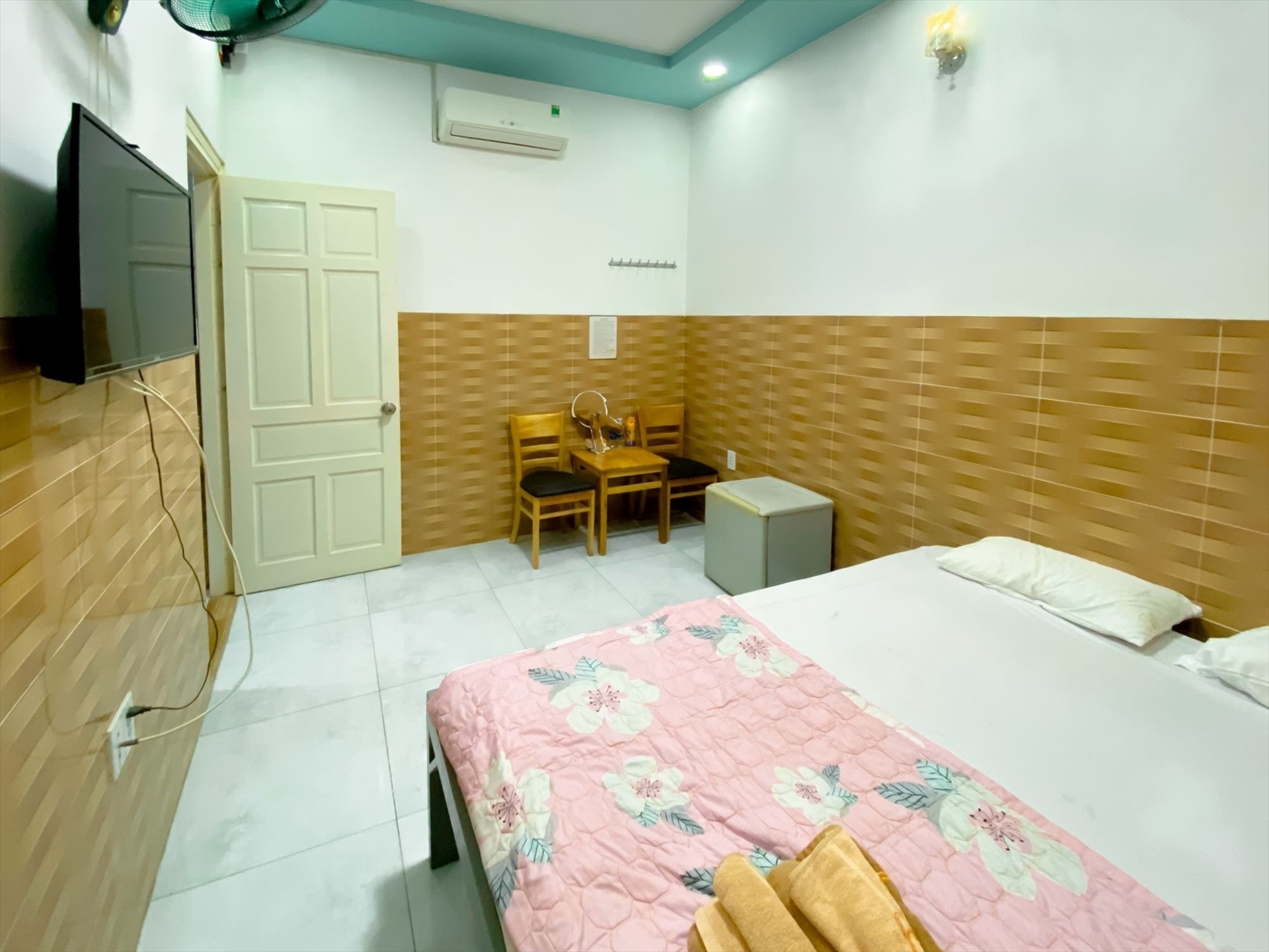 Phòng trọ CN Home Nguyễn Hới - Bình Tân - Phòng (*)
