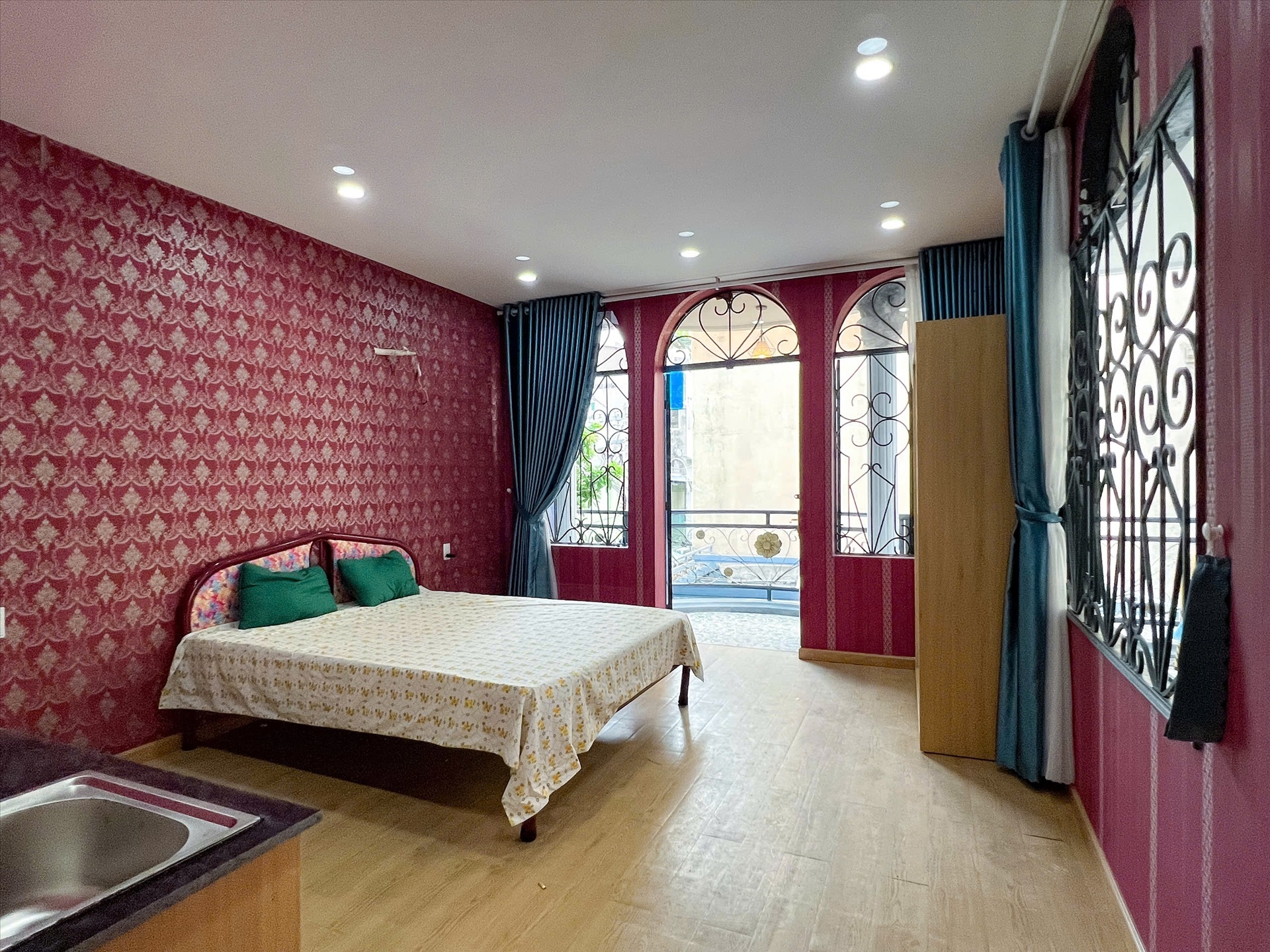 Phòng trọ TT House Huỳnh Văn Bánh - Phú Nhuận - Phòng (*)