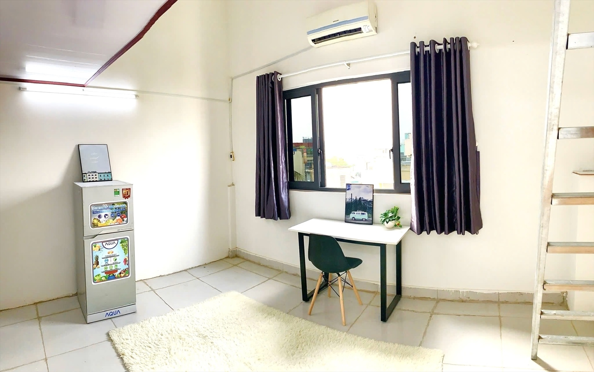 Phòng trọ Redhouse Hồ Xuân Hương - Bình Thạnh  - Phòng (*)