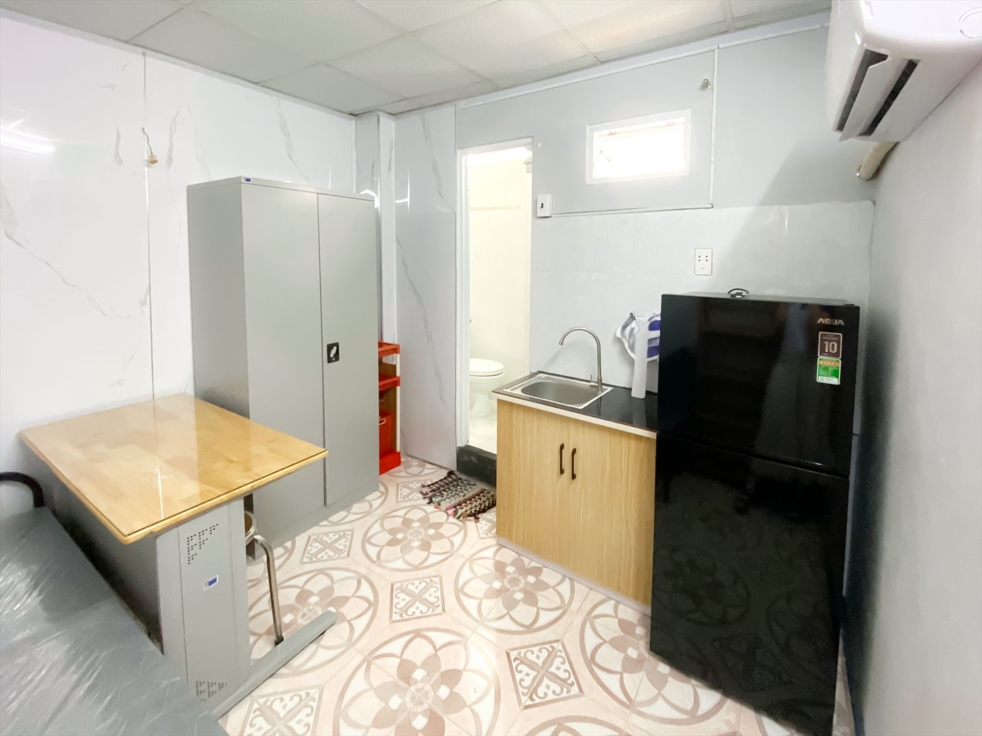Phòng trọ PH House Nguyễn Văn Cừ - Quận 5 - Phòng (*)