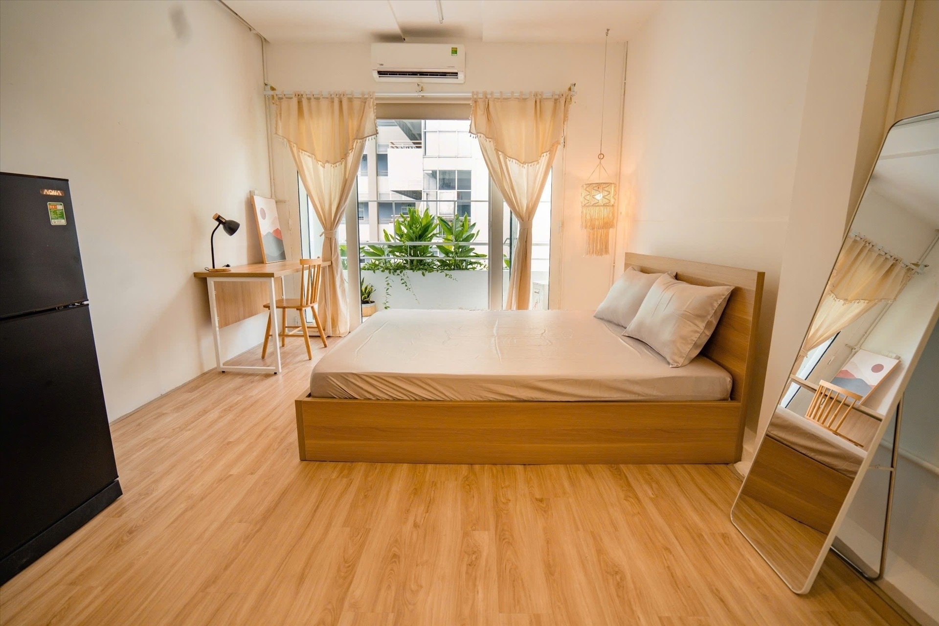 Phòng trọ Coco Apartment Huỳnh Khương Ninh - Quận 1 - Phòng (*)