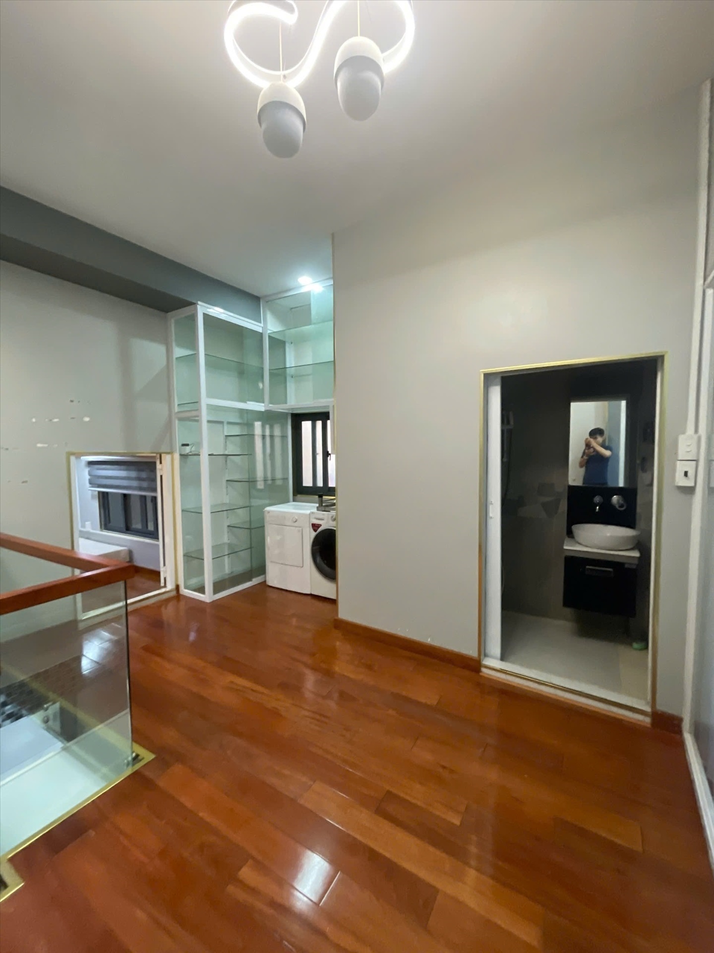 Phòng trọ PT Room Lê Văn Sỹ - Quận 3 - Phòng (*)