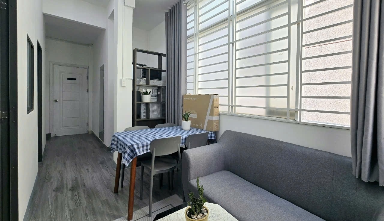 Phòng trọ Q Room Huỳnh Văn Bánh - Phú Nhuận - Phòng (*)