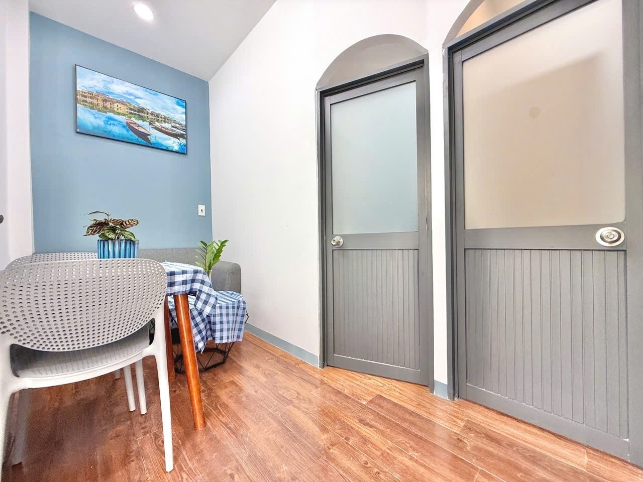 Phòng trọ Q Room Huỳnh Văn Bánh - Phú Nhuận - Phòng (*)