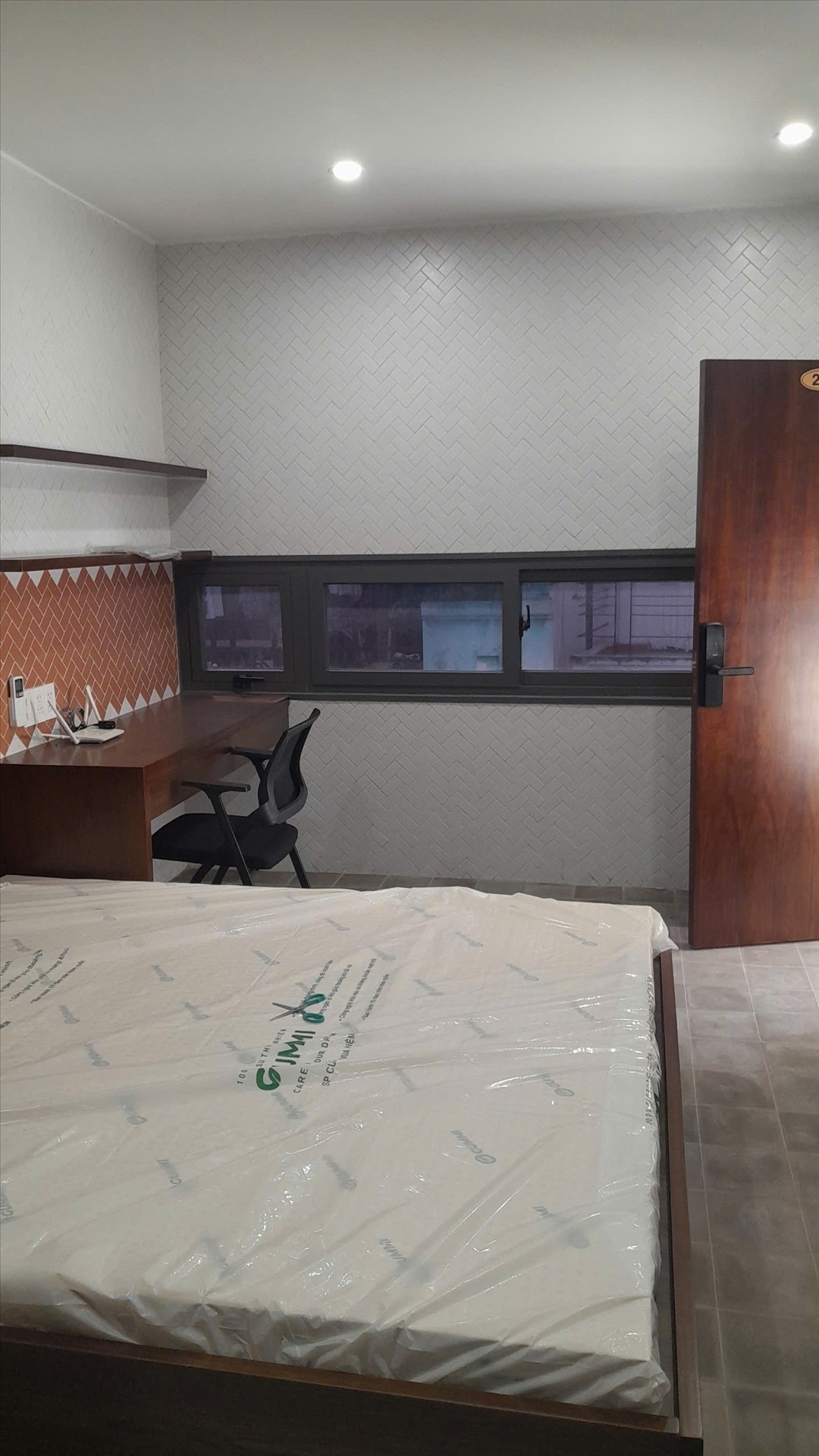 Phòng trọ Mai House Điện Biên Phủ - Quận 10 - Phòng (*)