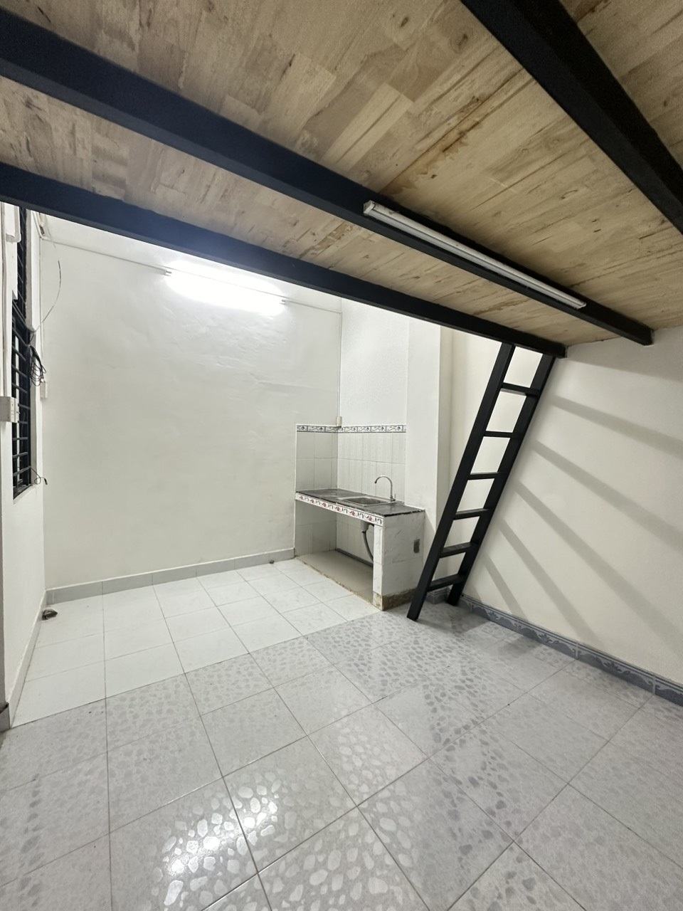 Phòng trọ DN House Lê Văn Sỹ - Quận 3 - Phòng (*)