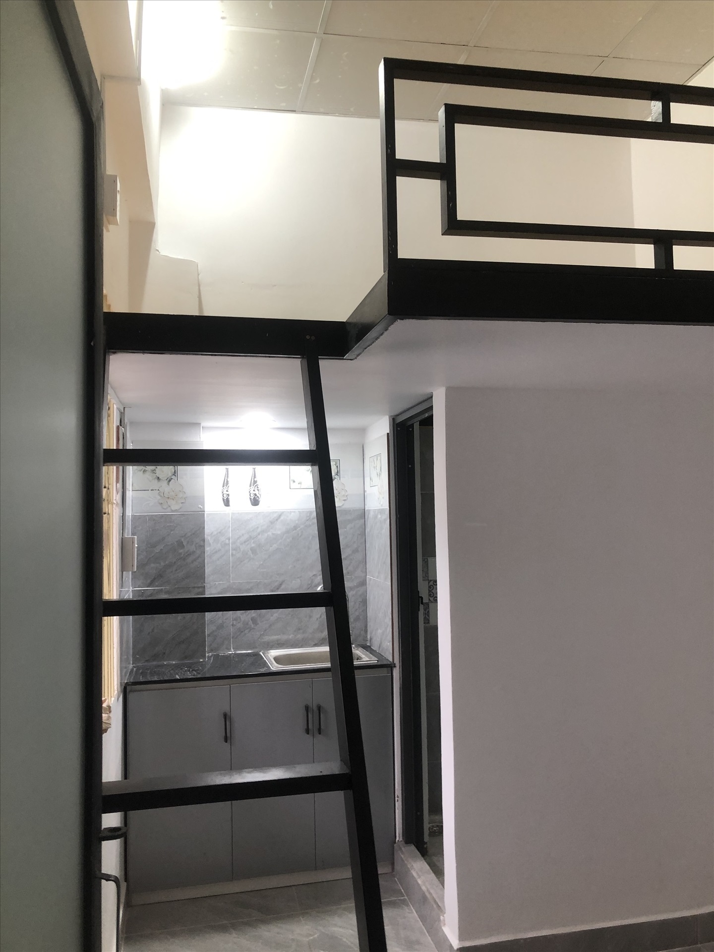 Phòng trọ DQ House Nguyễn Gia Trí - Bình Thạnh - Phòng (*)