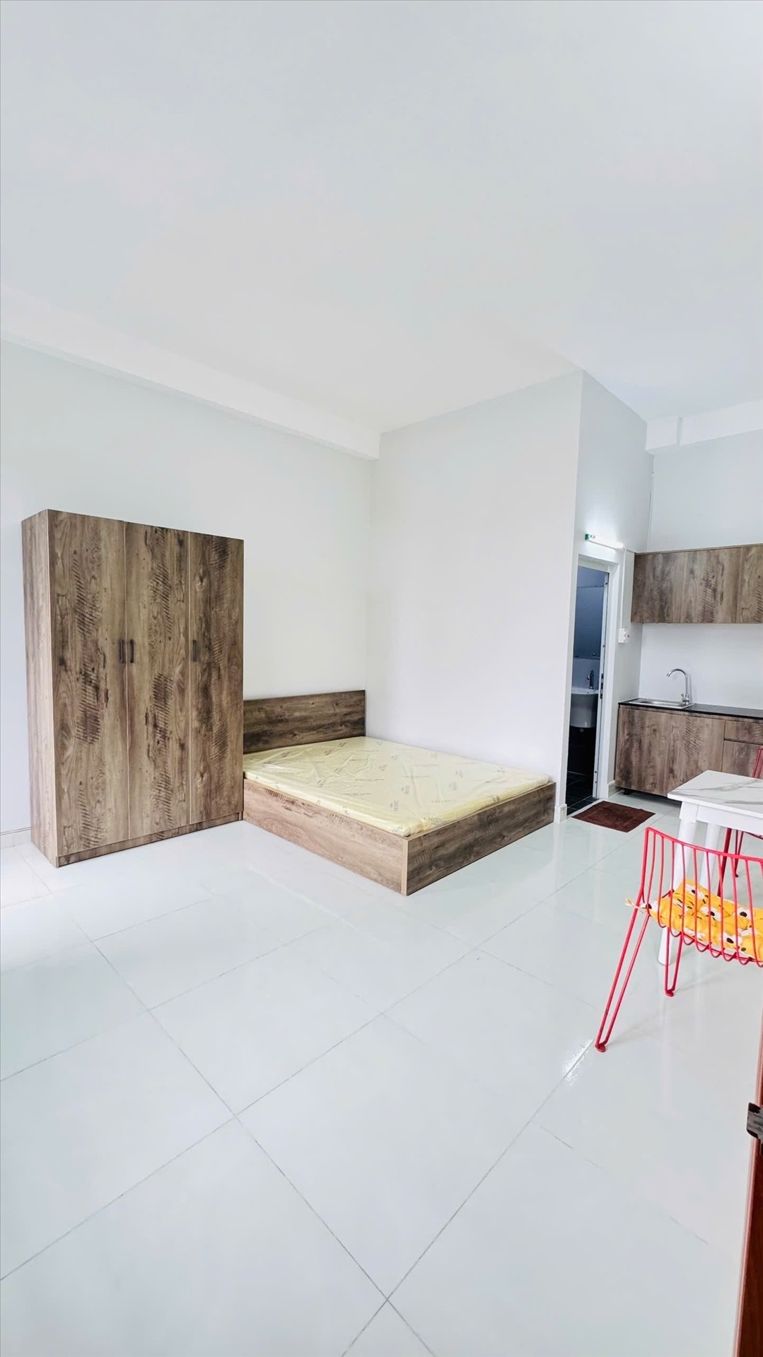 Phòng trọ AH Home Huỳnh Tấn Phát - Quận 7 - Phòng (*)