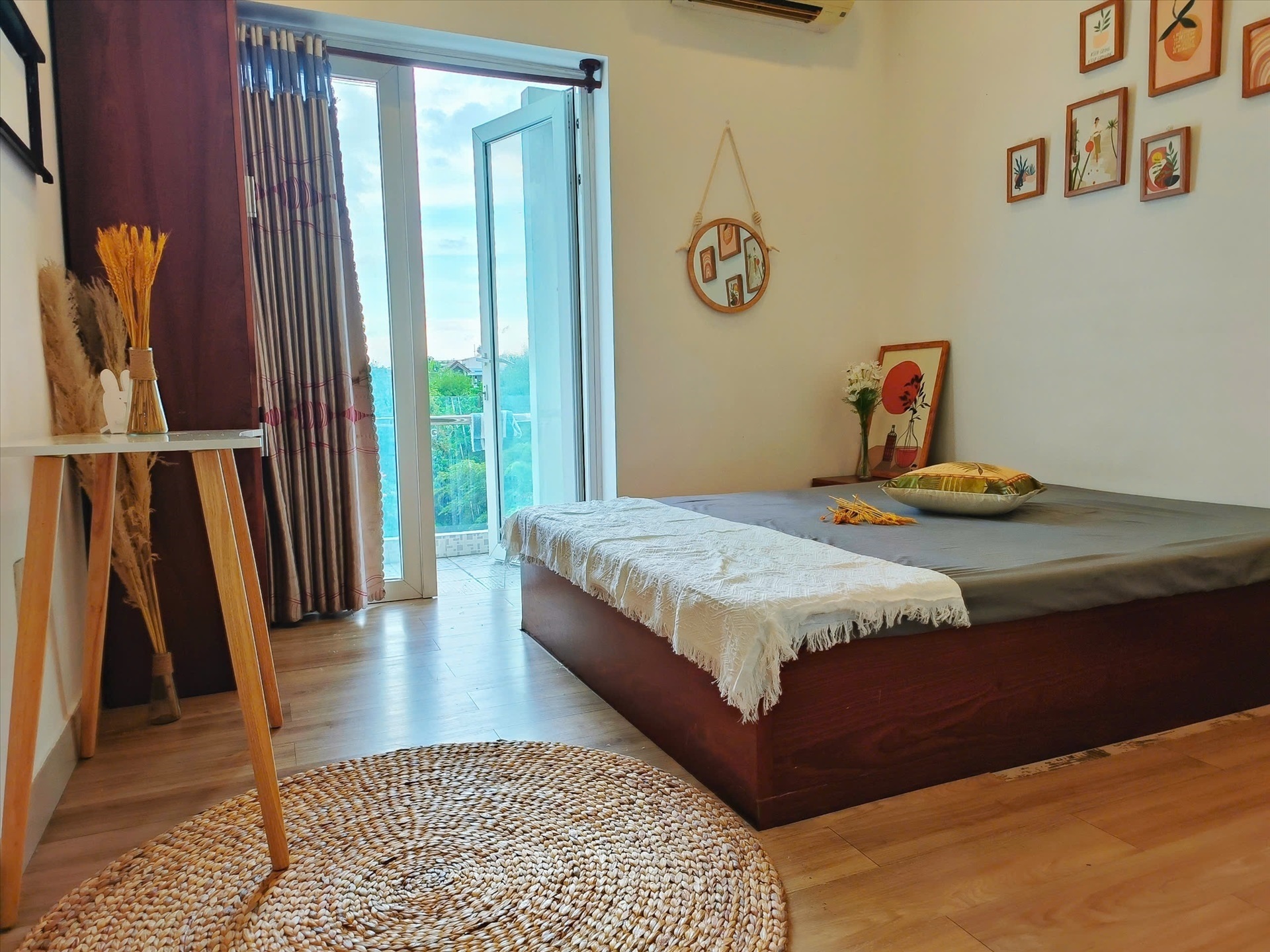 Phòng trọ Soly Home Nguyễn Thị Thập - Quận 7 - Phòng (*)