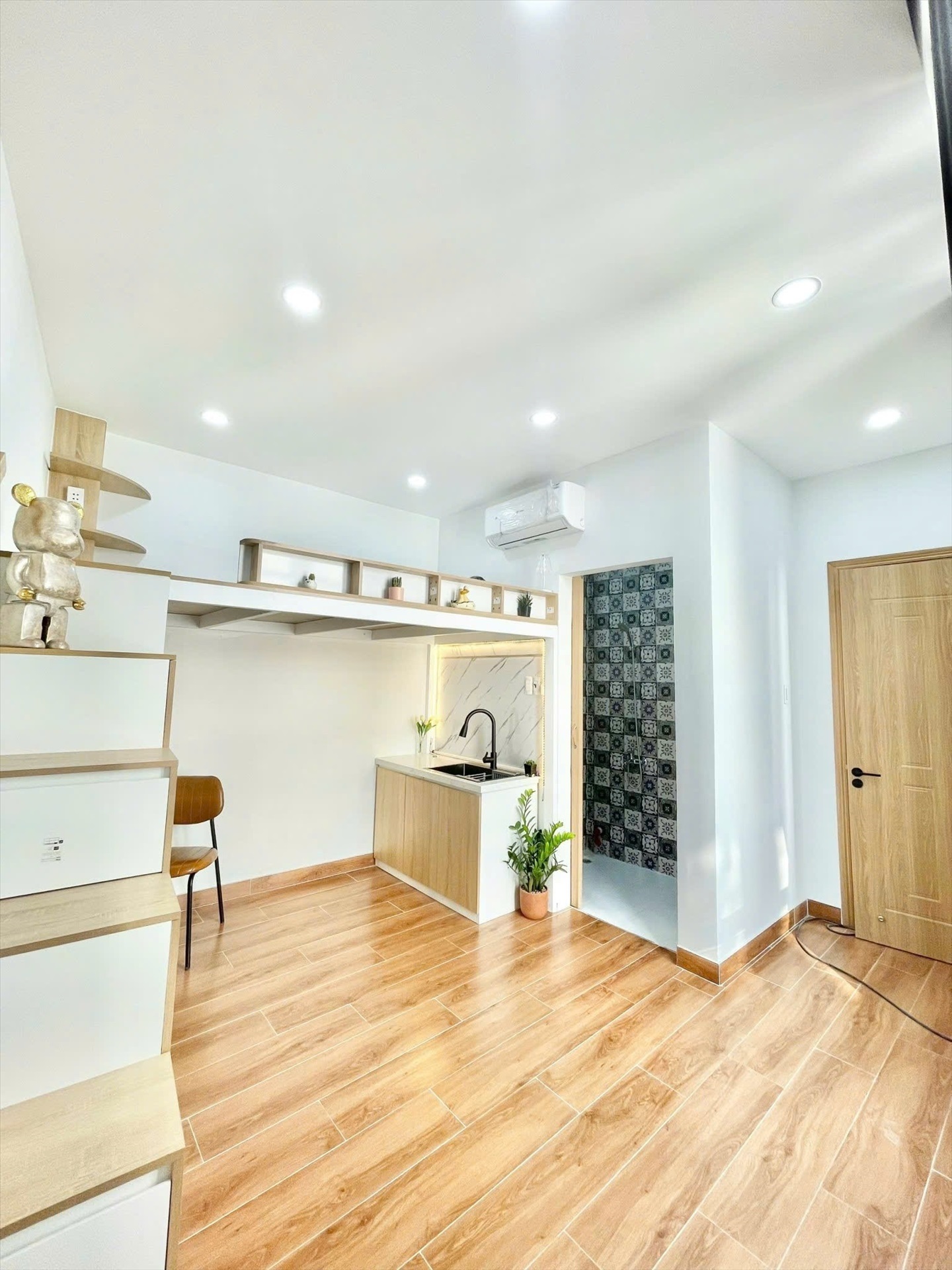 Phòng trọ LinA House Trần Bình Trọng - Bình Thạnh - Phòng (*)