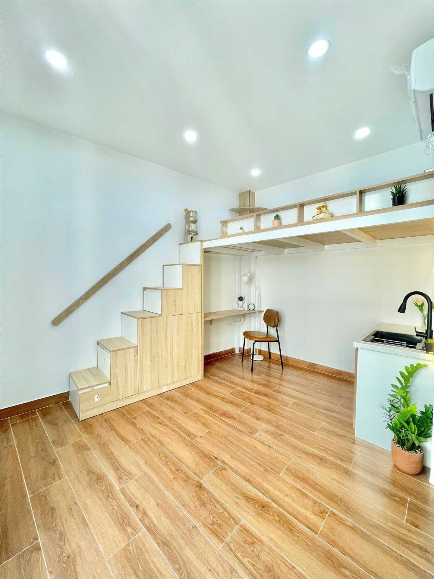 Phòng trọ LinA House Trần Bình Trọng - Bình Thạnh - Phòng (*)