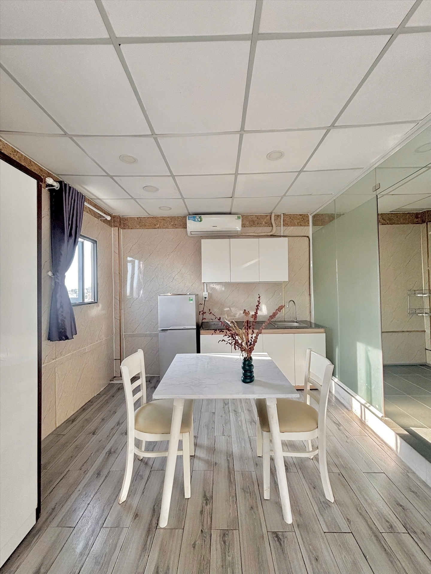 Phòng trọ ĐH Apartment Phan Chu Trinh - Bình Thạnh - Phòng (*)