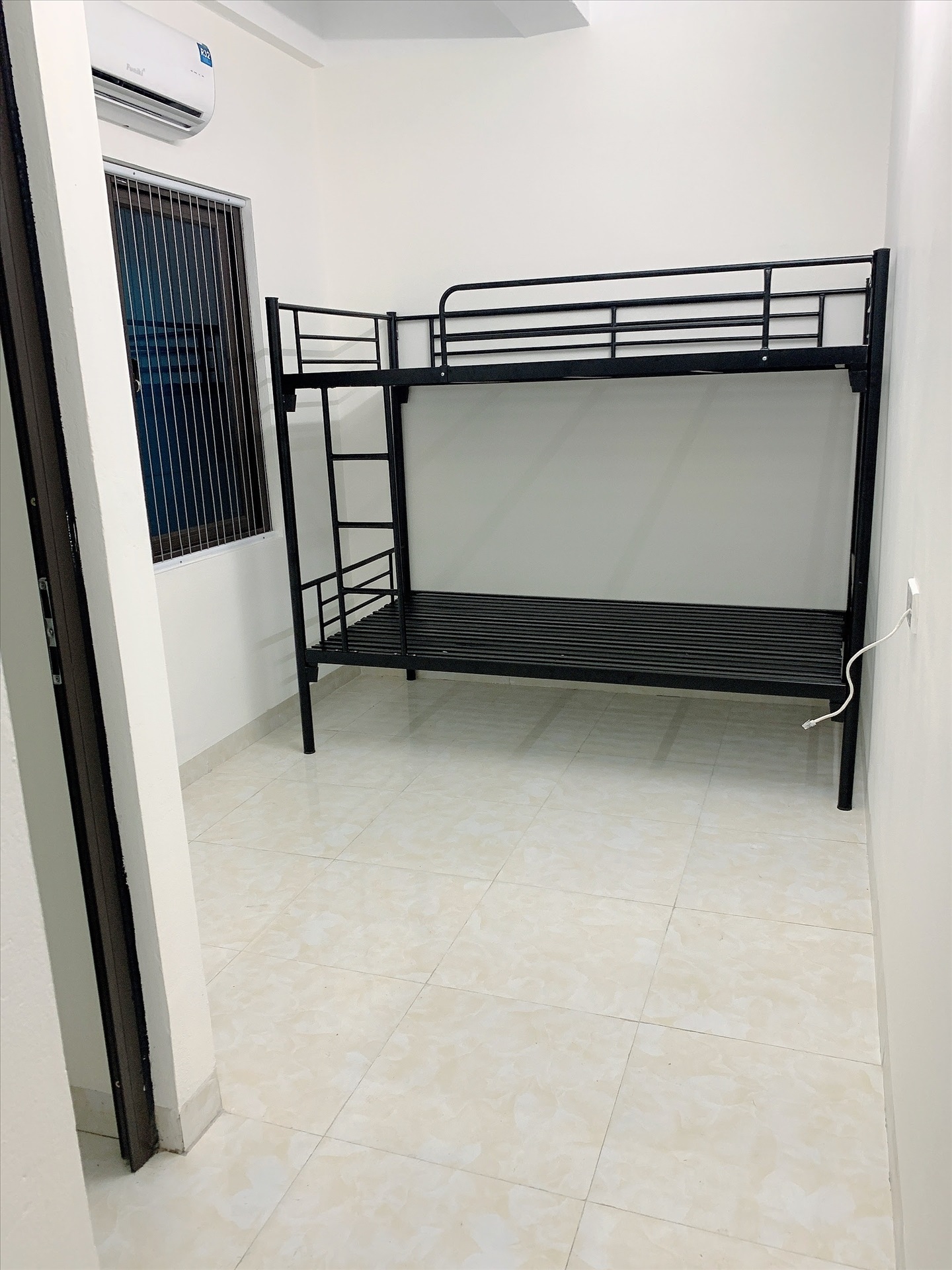 Phòng trọ AT Home Dương Quảng Hàm - Cầu Giấy - Phòng (*)