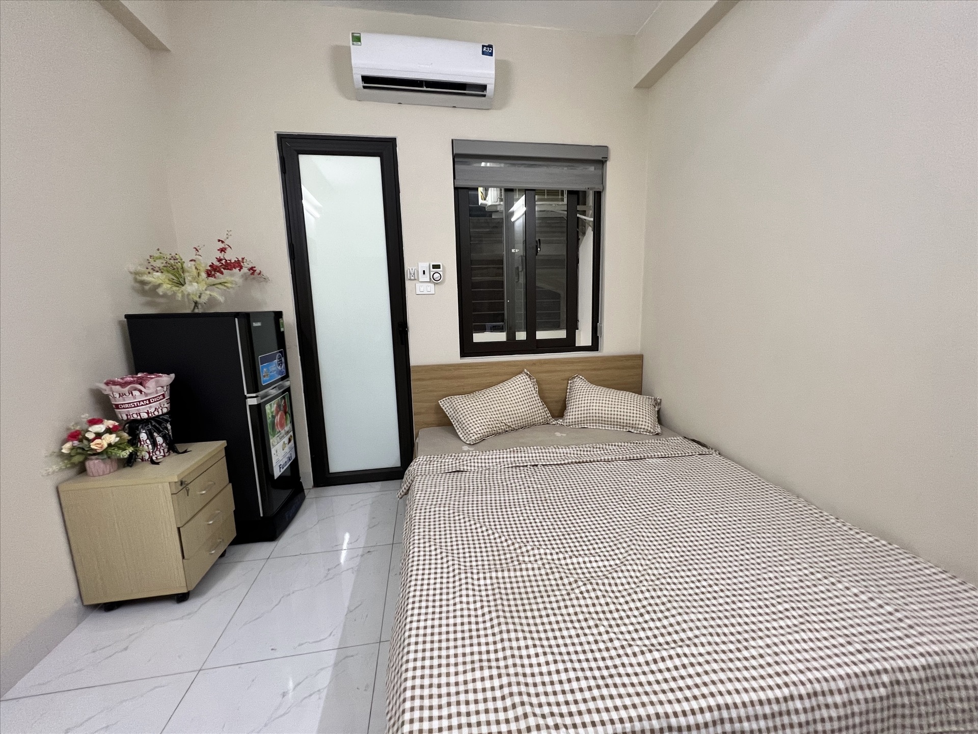 Phòng trọ AT Home Trung Kính - Cầu Giấy - Phòng (*)