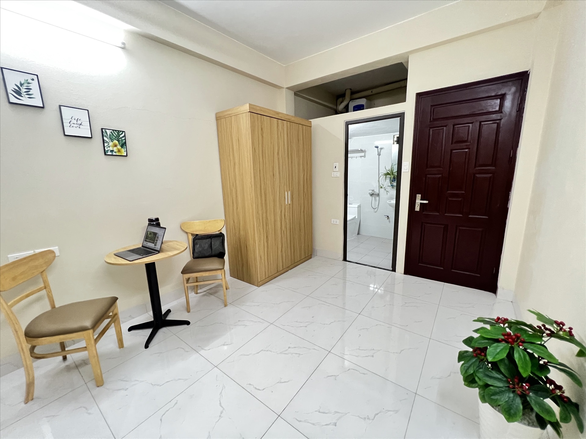 Phòng trọ AT Home Trung Kính - Cầu Giấy - Phòng (*)