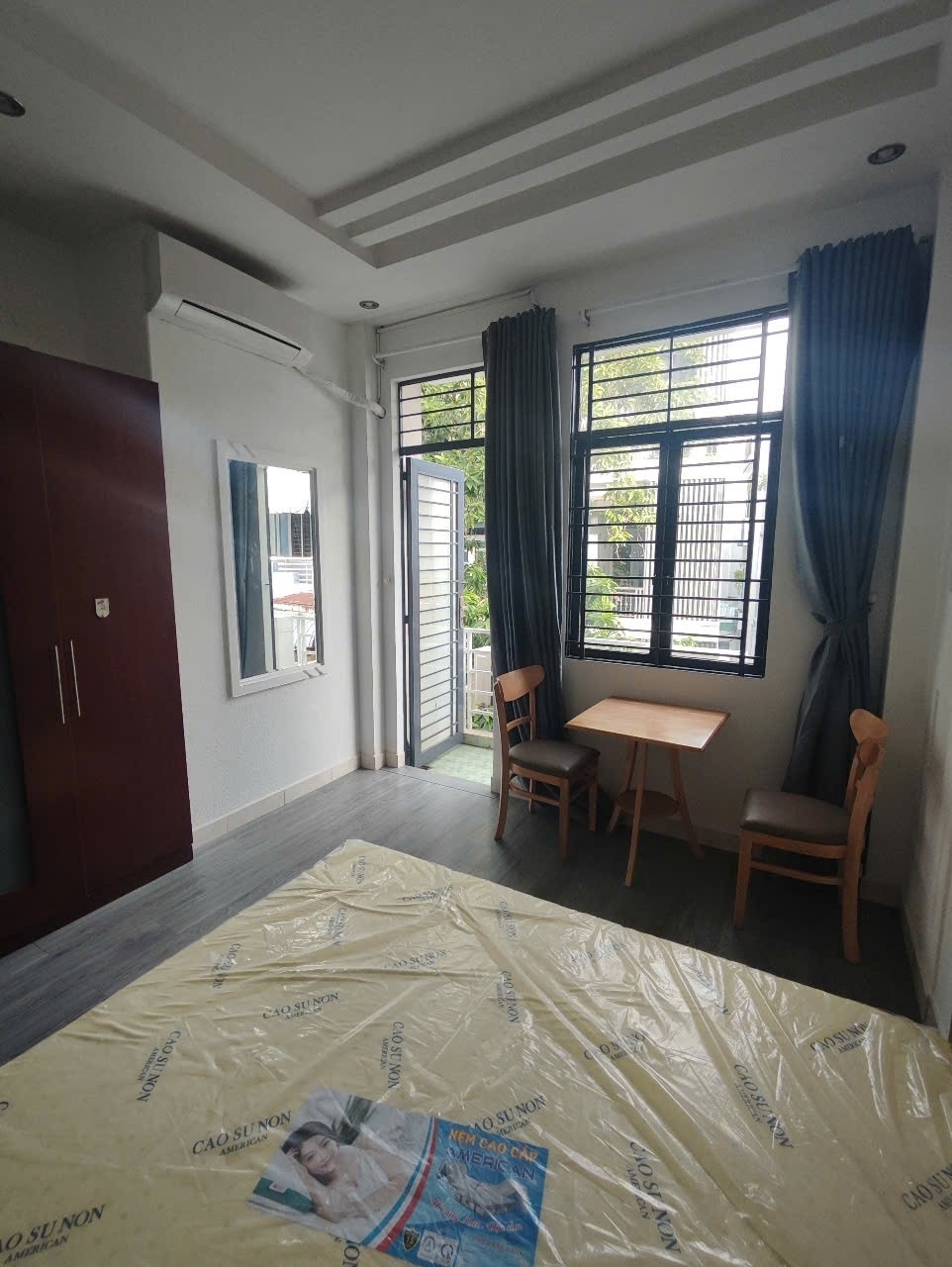 Phòng trọ H Room Huỳnh Văn Bánh - Phú Nhuận - Phòng (*)
