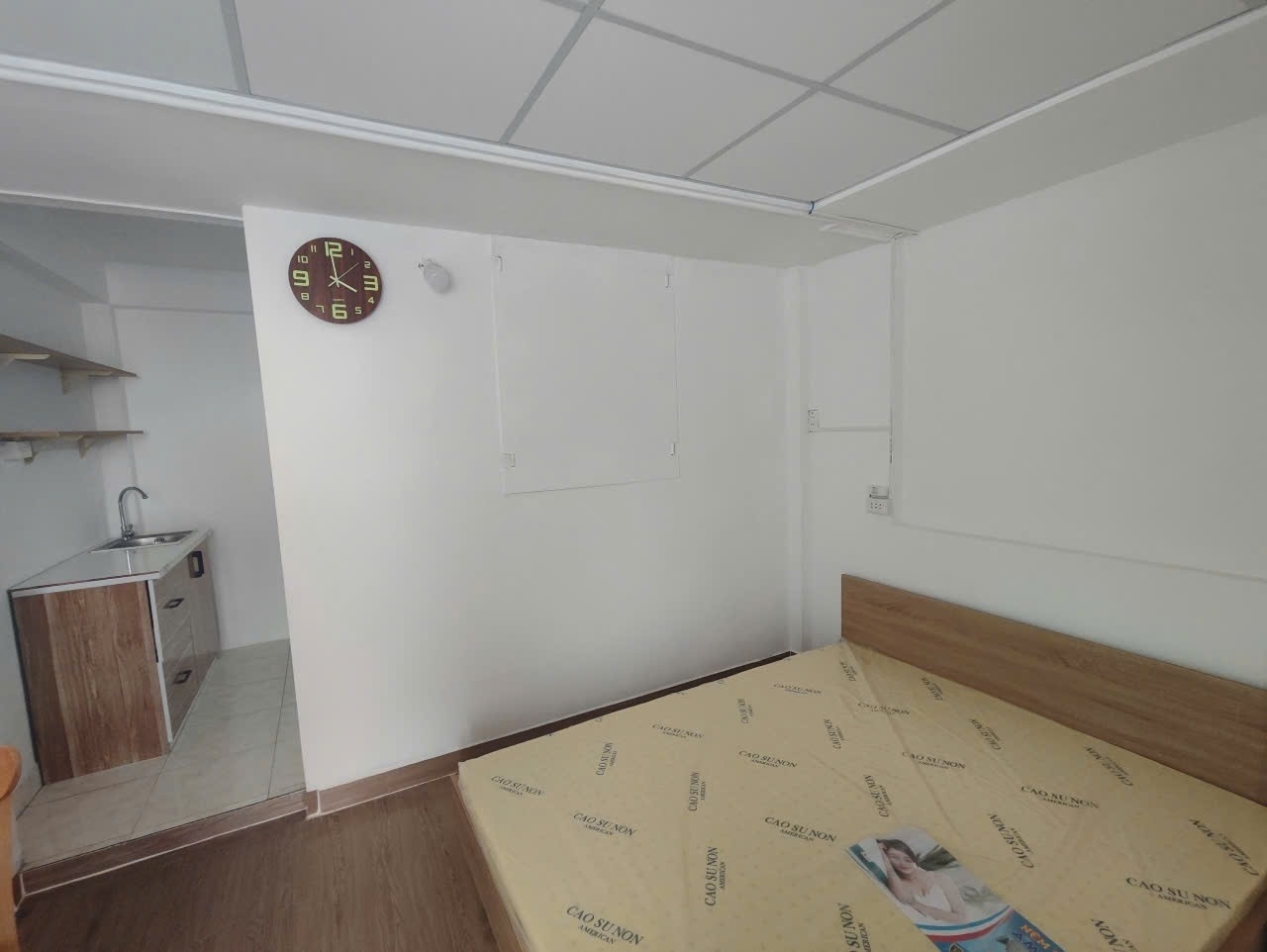 Phòng trọ H Room Huỳnh Văn Bánh - Phú Nhuận - Phòng (*)