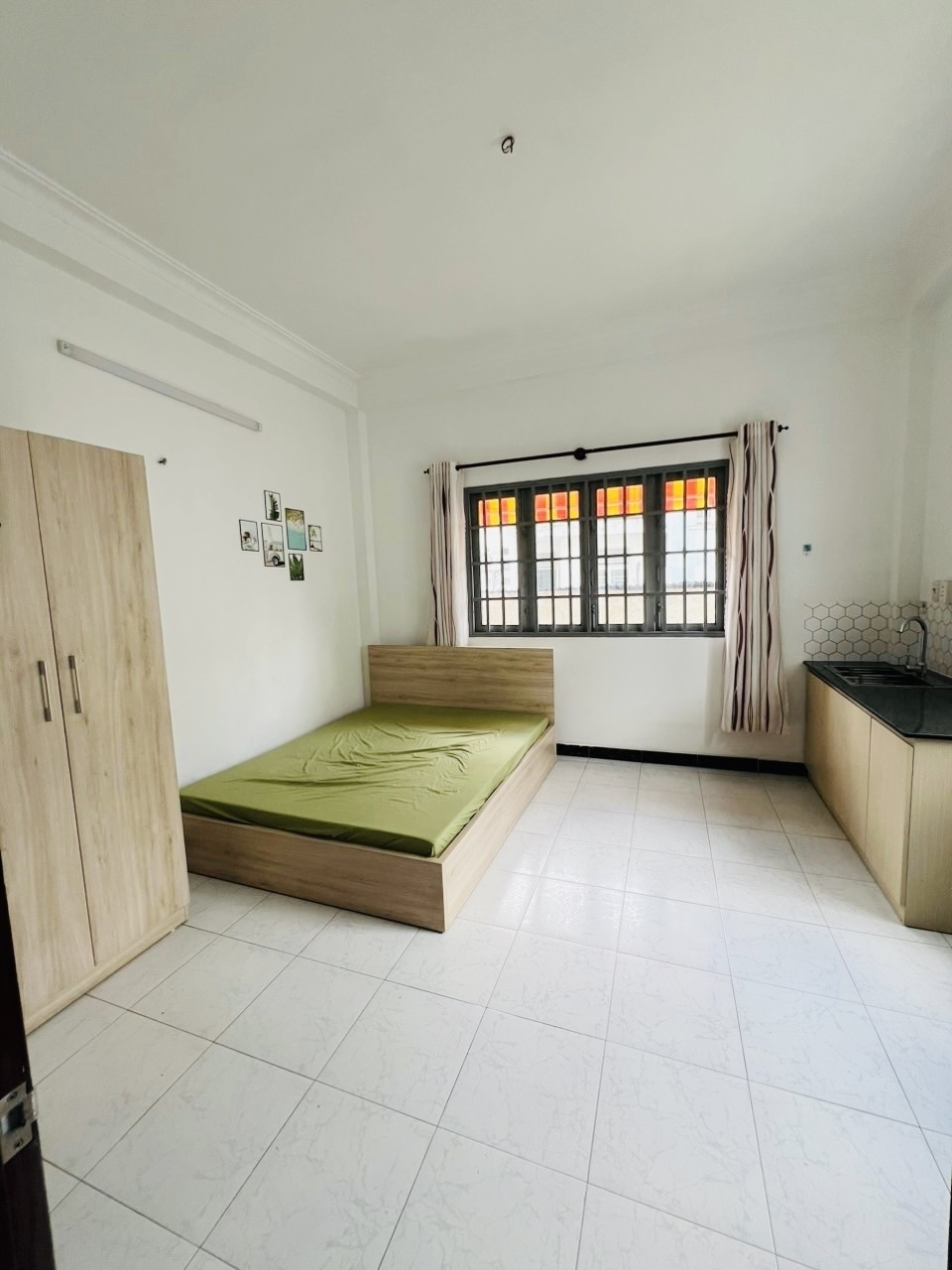Phòng trọ T House Lạc Long Quân - Tân Bình - Phòng (*)