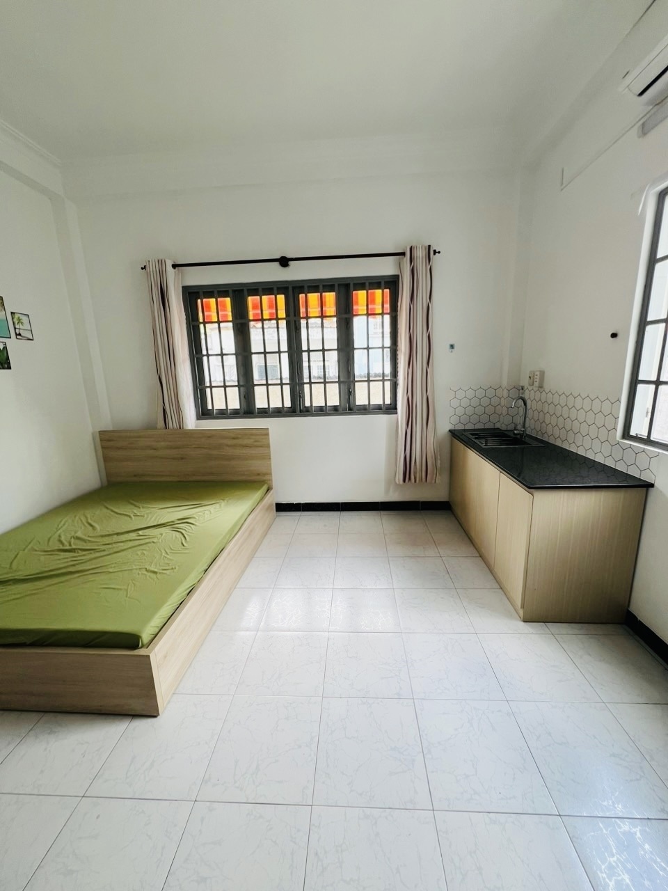 Phòng trọ T House Lạc Long Quân - Tân Bình - Phòng (*)