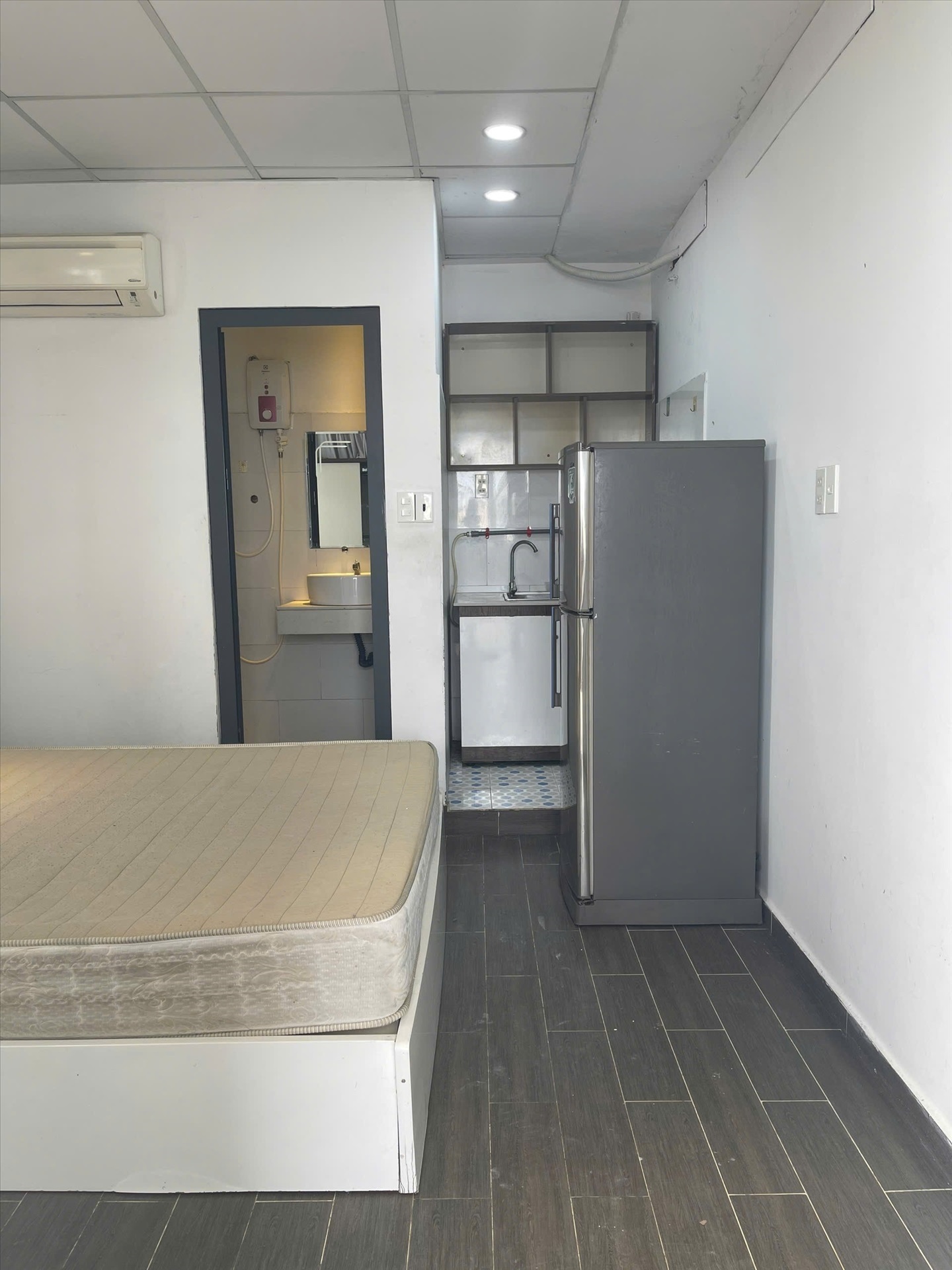 Phòng trọ MDA Apartment Phó Đức Chính - Bình Thạnh - Phòng (*)