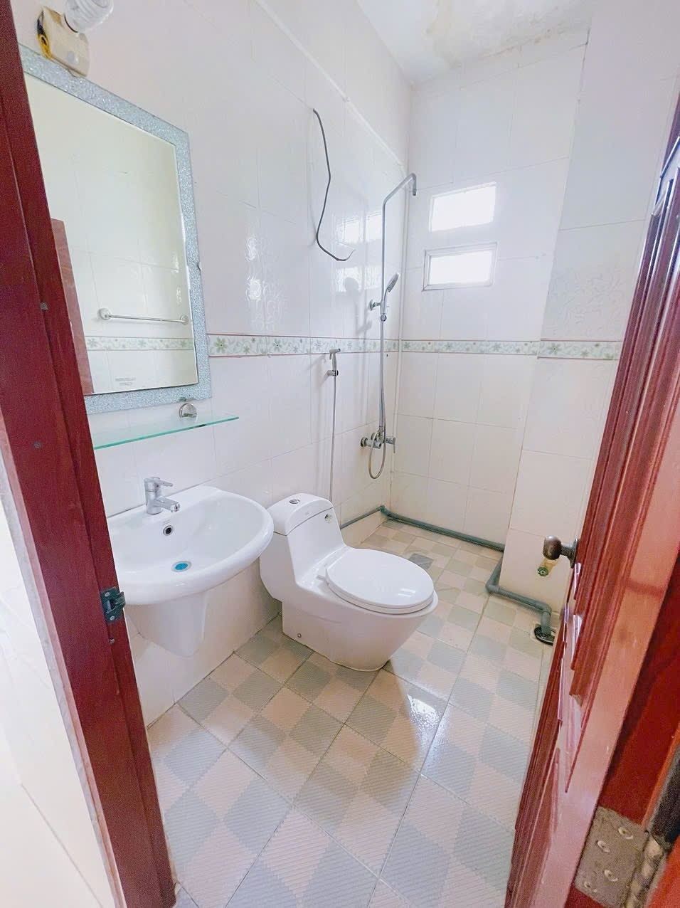 Phòng trọ Studio 35m2 tại AV House Đình Nghi Xuân - Bình Tân - Phòng tắm