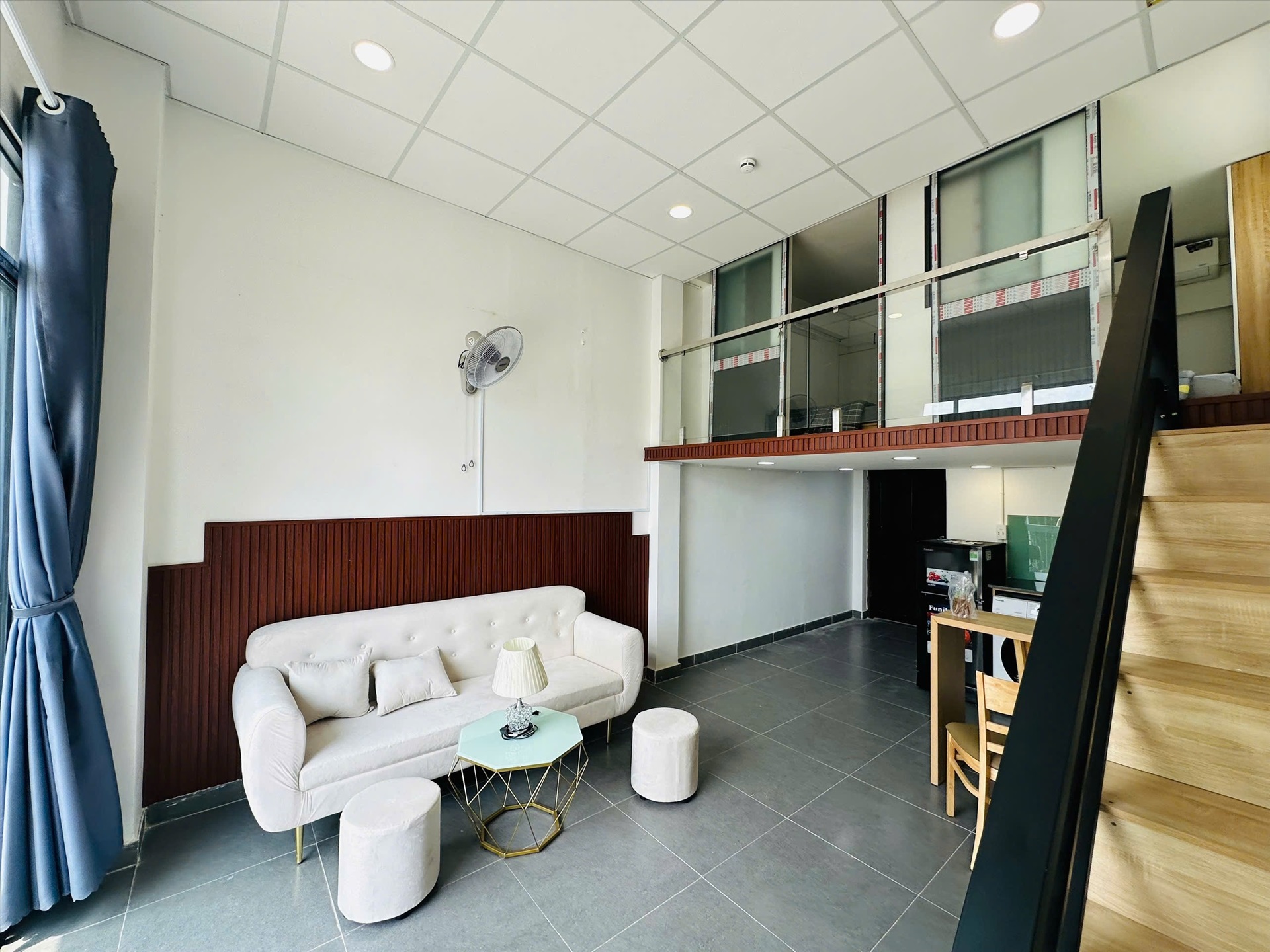 Phòng trọ Duplex 35m2 tại AT Home Nguyễn Hồng Đào - Tân Bình - Phòng khách