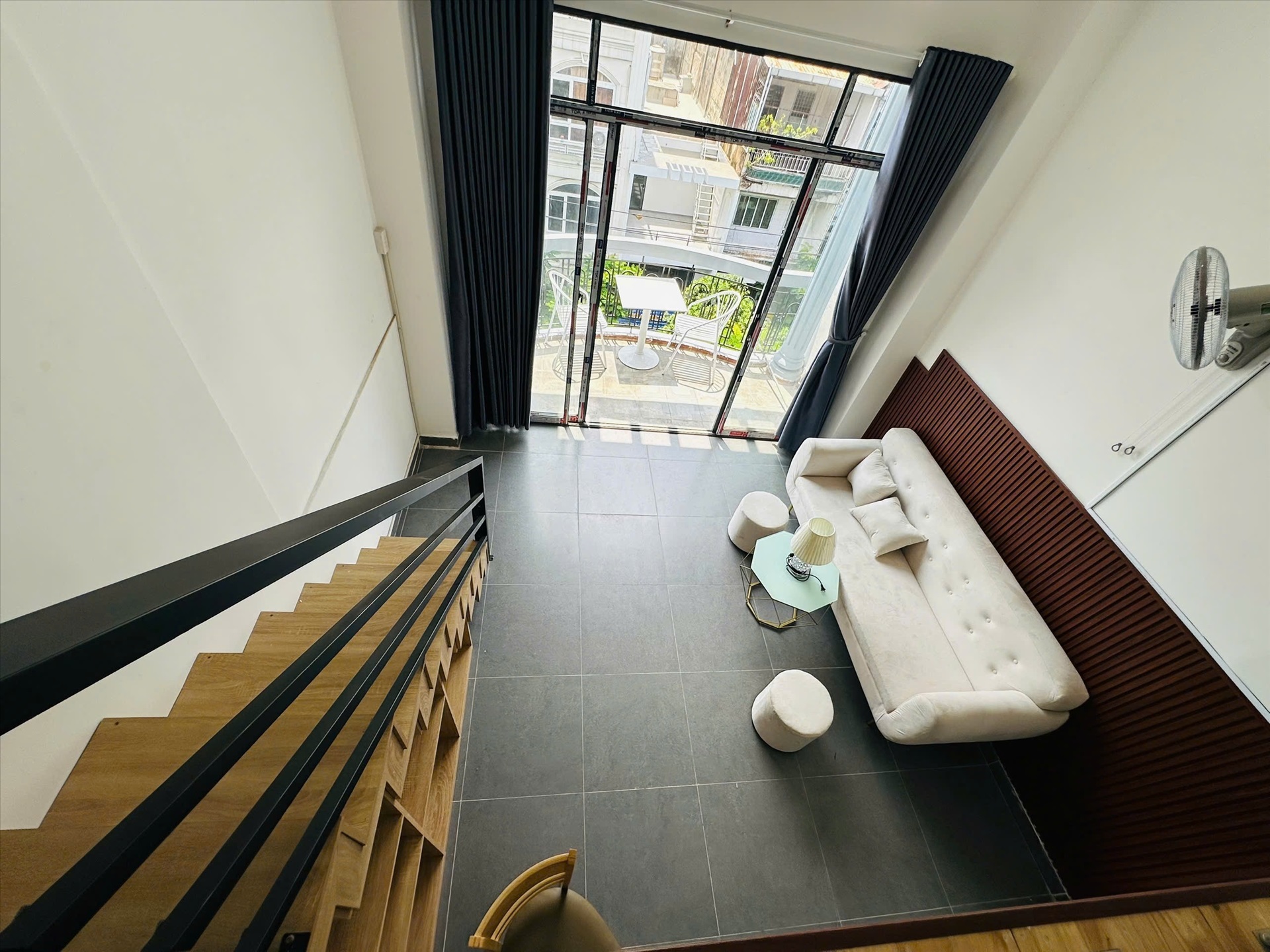 Phòng trọ Duplex 35m2 tại AT Home Nguyễn Hồng Đào - Tân Bình - Phòng khách