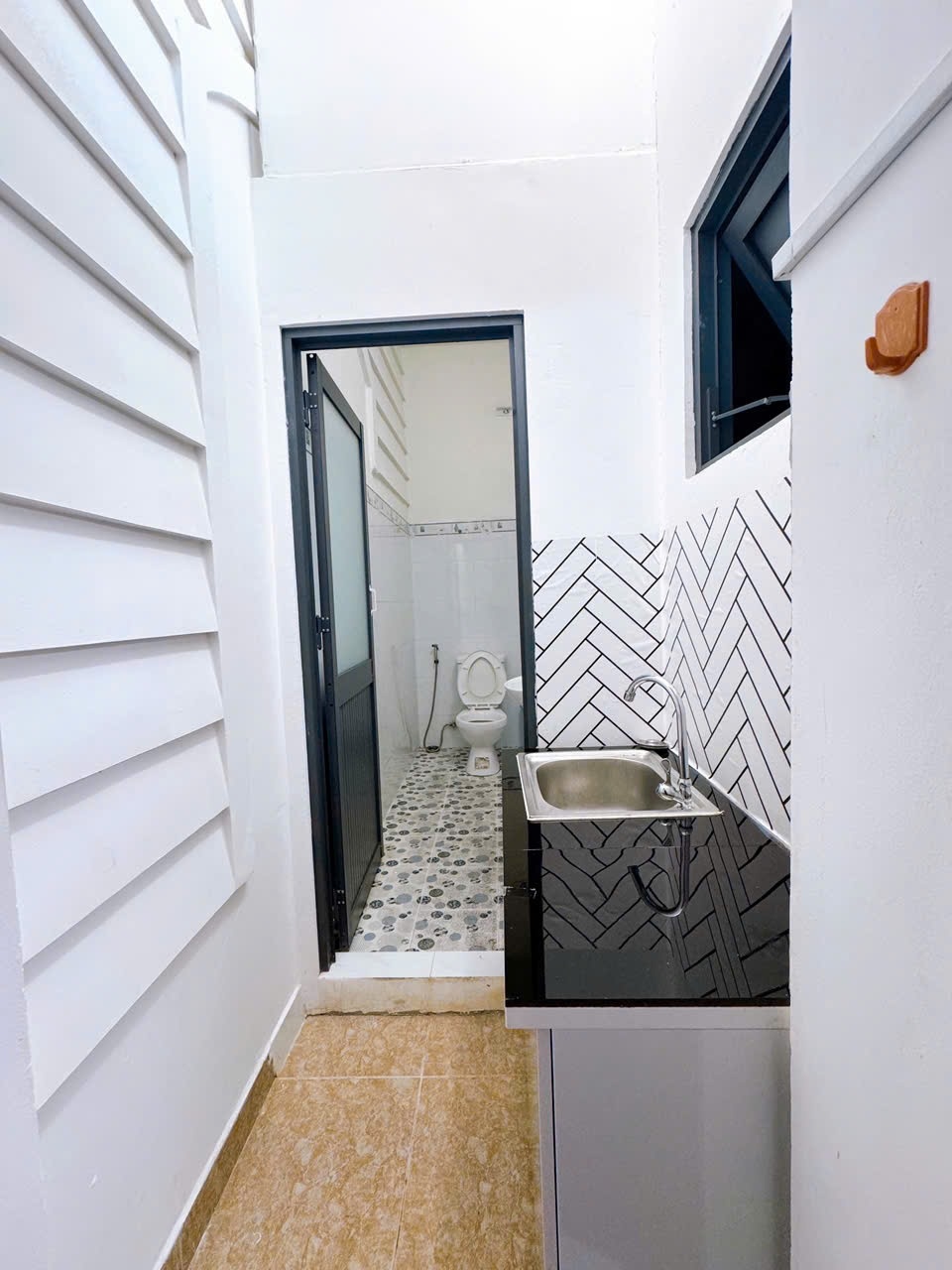 Phòng trọ 1 Phòng ngủ 35m2 tại AV House Hậu Giang - Tân Bình - Phòng tắm