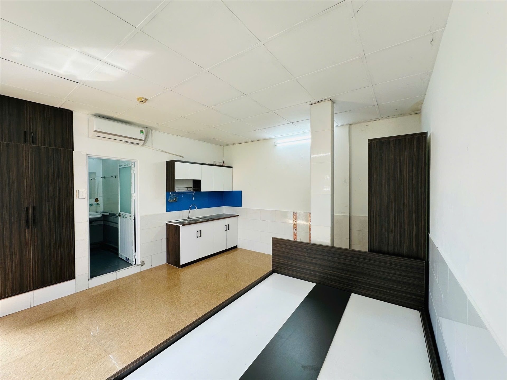 Phòng trọ AT Room Nguyễn Hồng Đào - Tân Bình - Phòng (*)