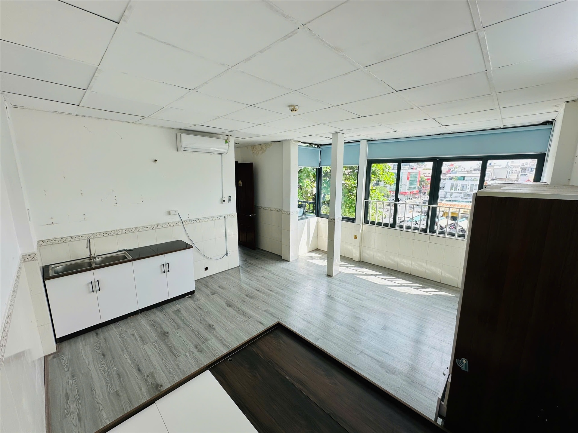 Phòng trọ Studio 30m2 tại AT Room Nguyễn Hồng Đào - Tân Bình - Phòng khách